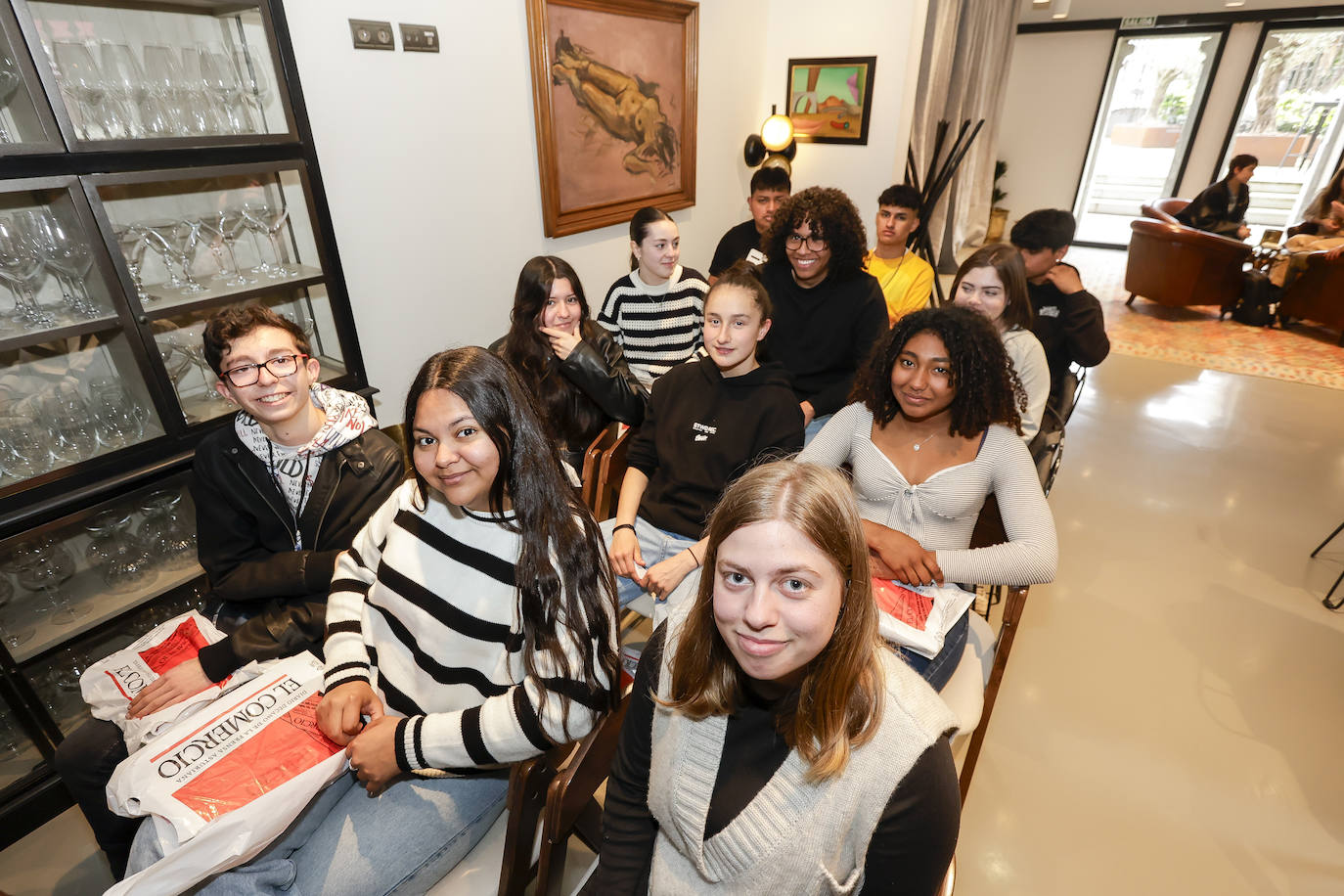 Estudiantes del Instituto Elisa y Luis Villamil visitan EL COMERCIO