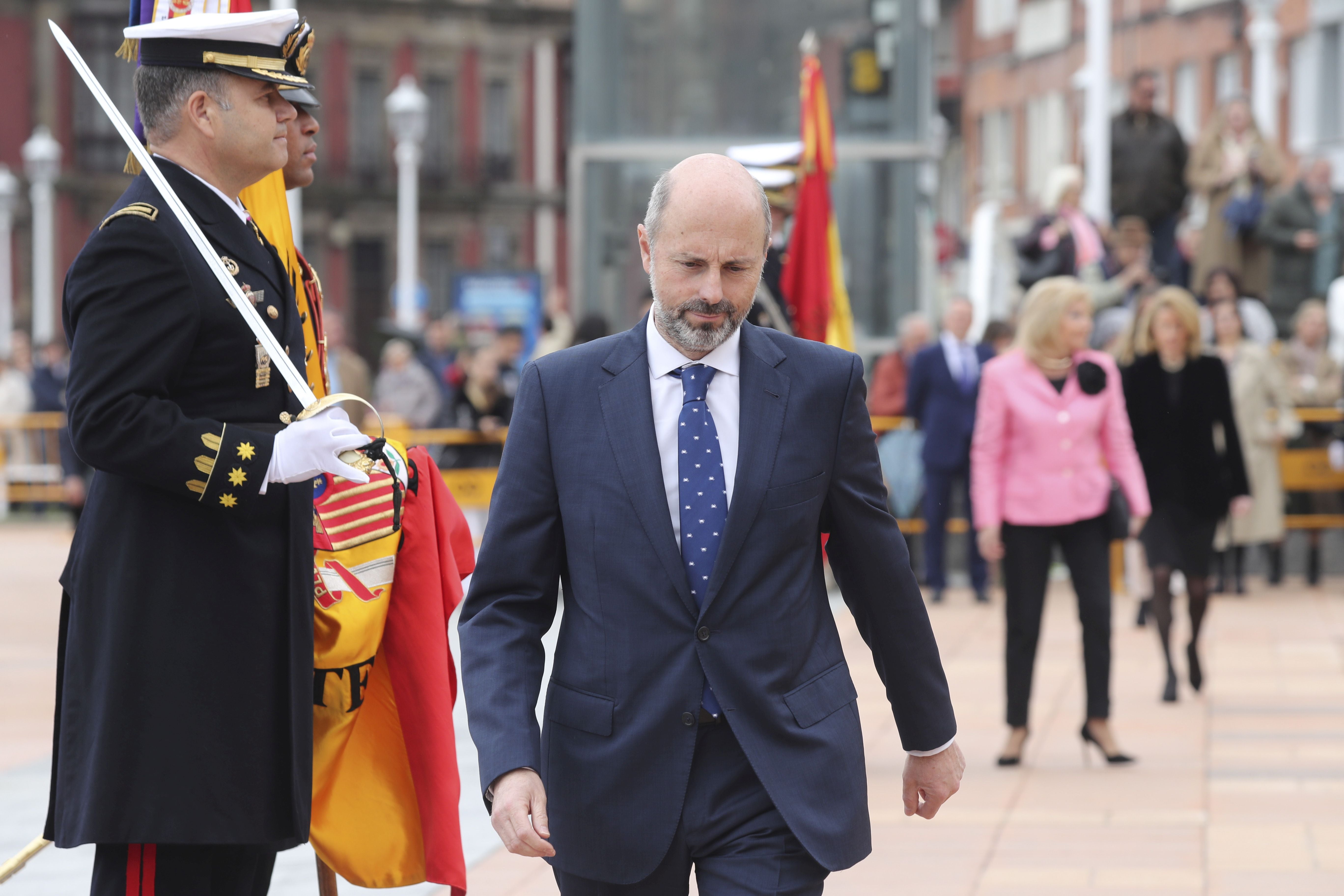 Las imágenes de la jura de bandera en Gijón (2)