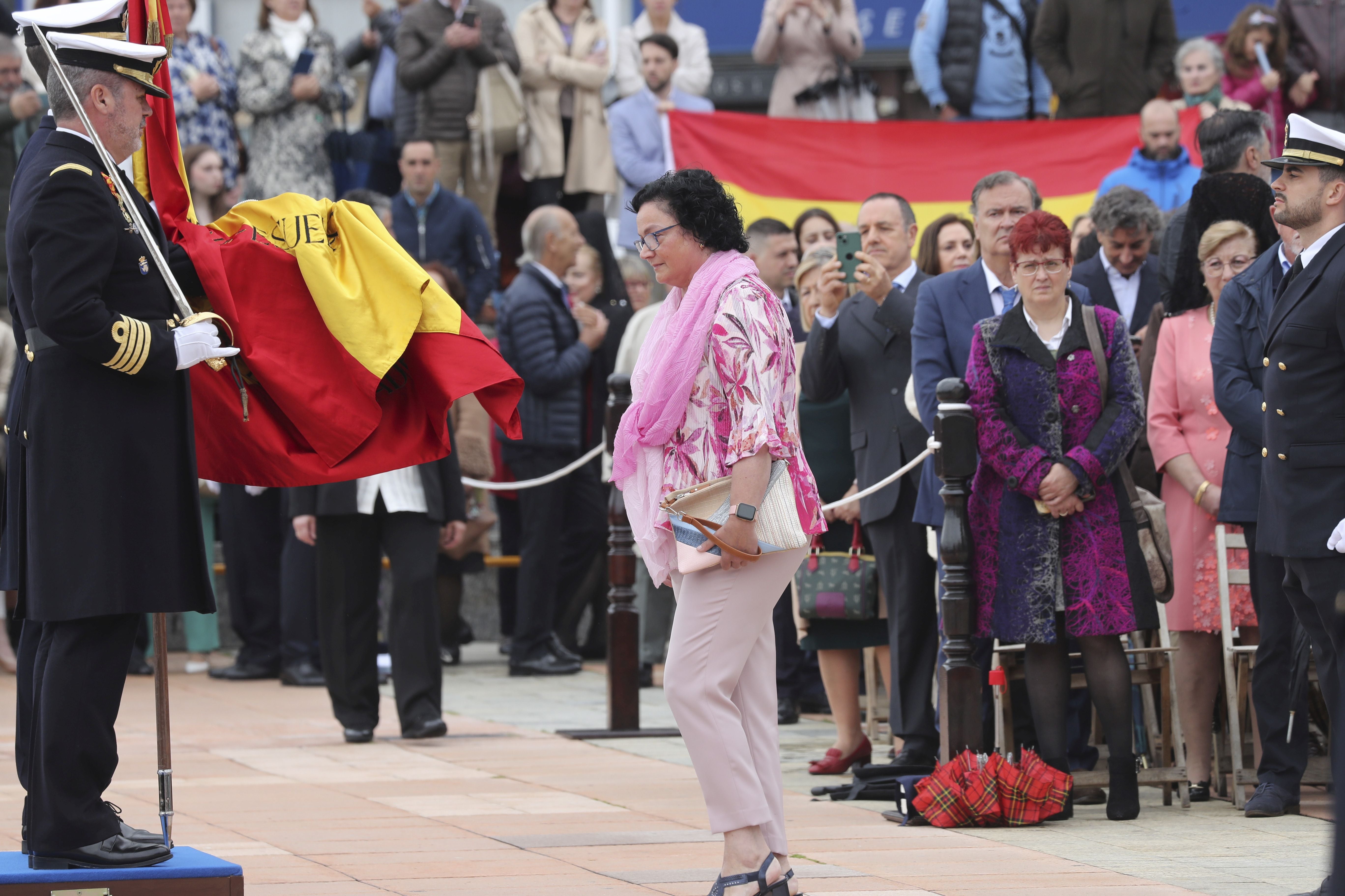 Las imágenes de la jura de bandera en Gijón (3)