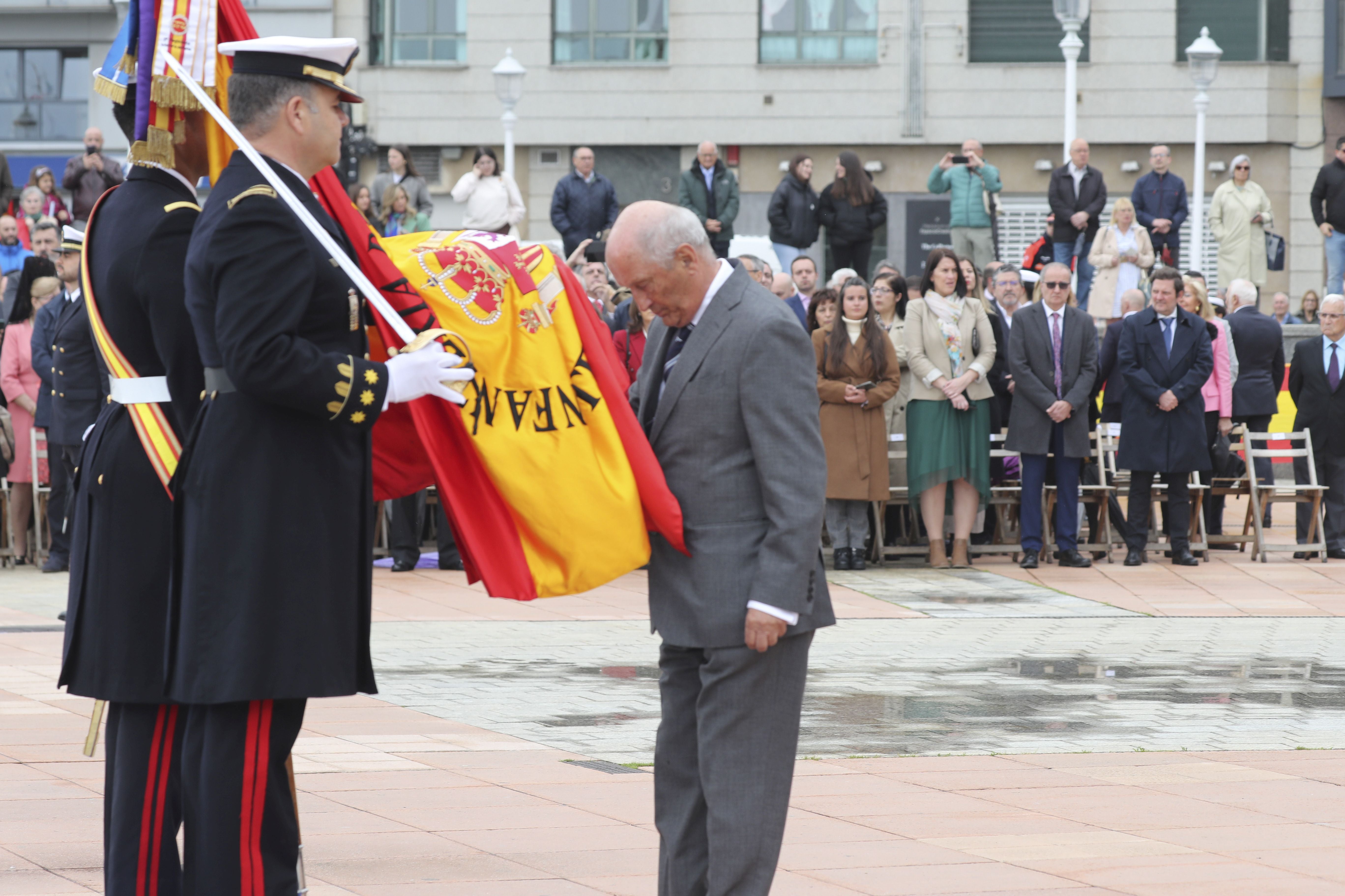 Las imágenes de la jura de bandera en Gijón (3)