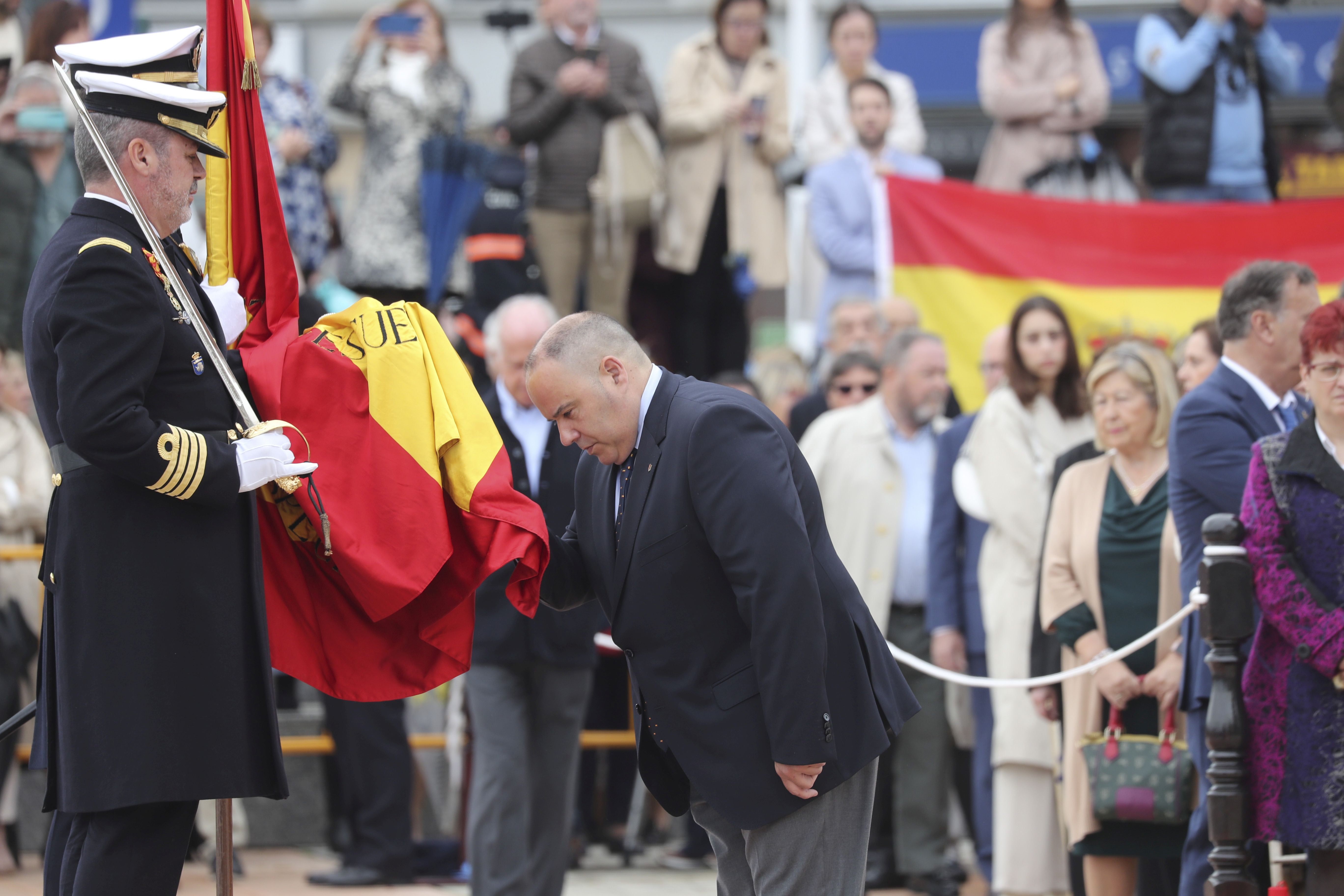 Las imágenes de la jura de bandera en Gijón (3)