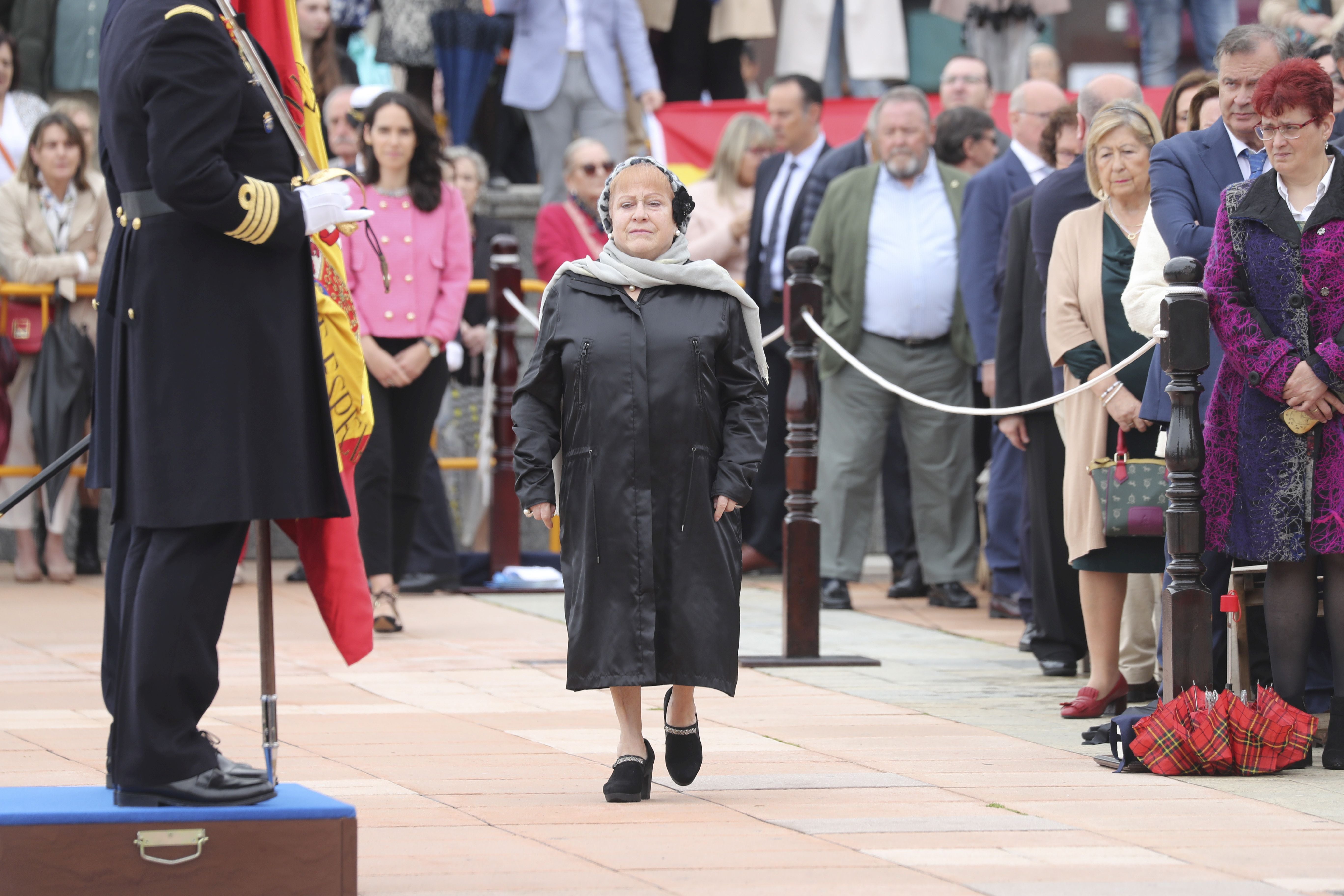 Las imágenes de la jura de bandera en Gijón (4)