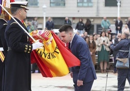 Las imágenes de la jura de bandera en Gijón (4)