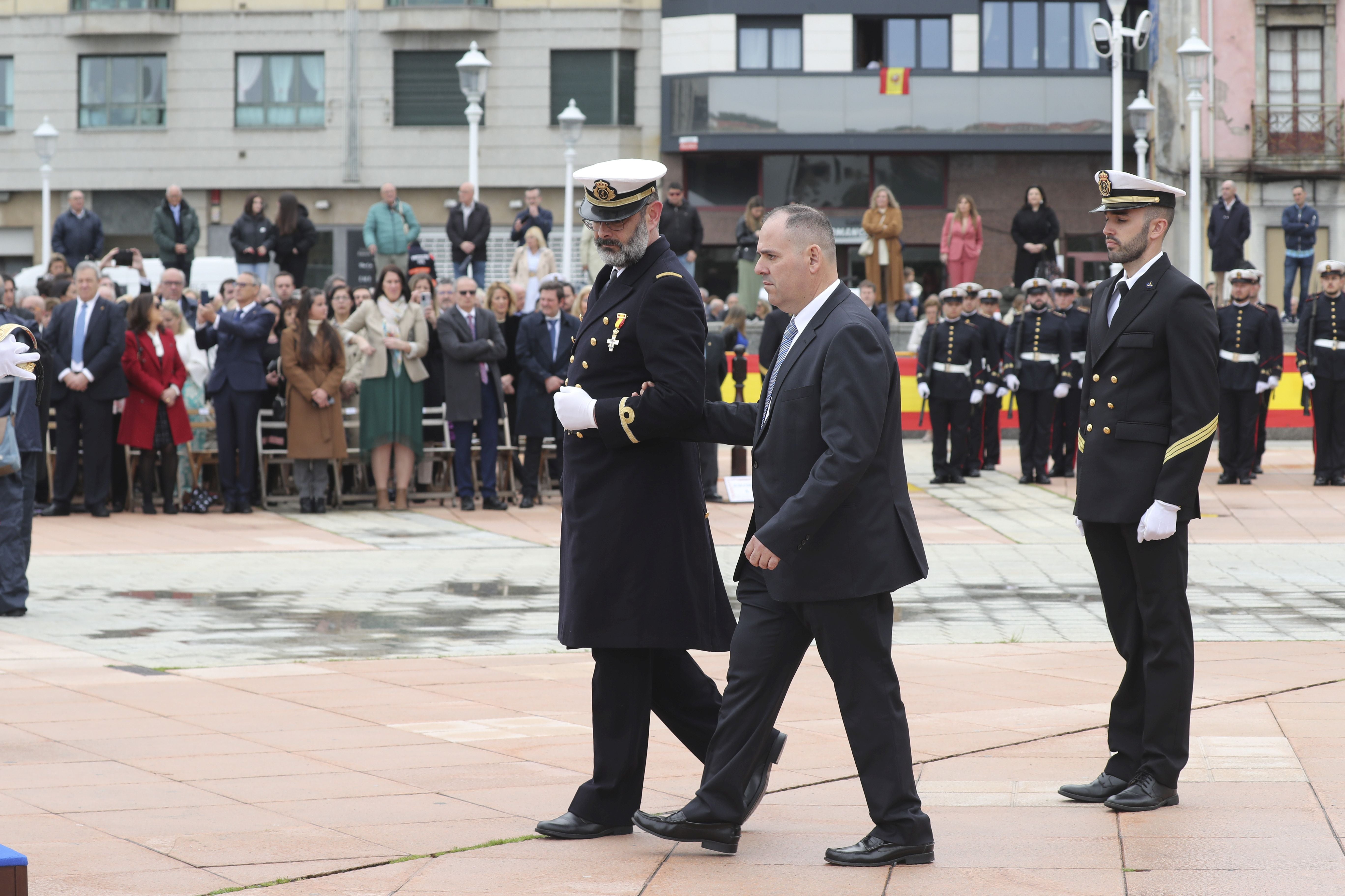 Las imágenes de la jura de bandera en Gijón (5)