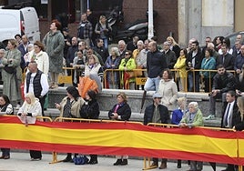 ¿Estuviste en la jura de bandera en Gijón? ¡Búscate en las fotos!