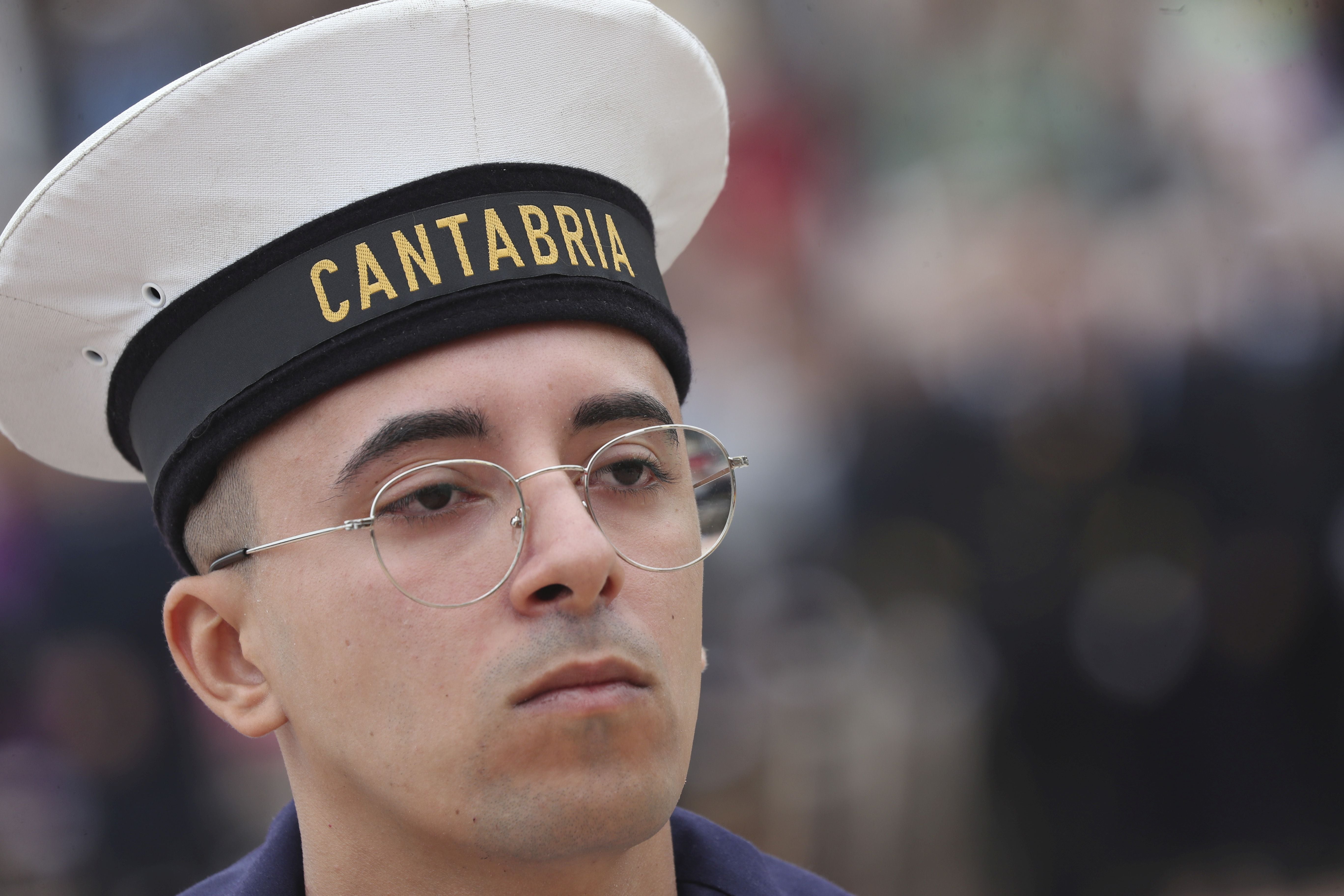 Las imágenes de la jura de bandera en Gijón (5)