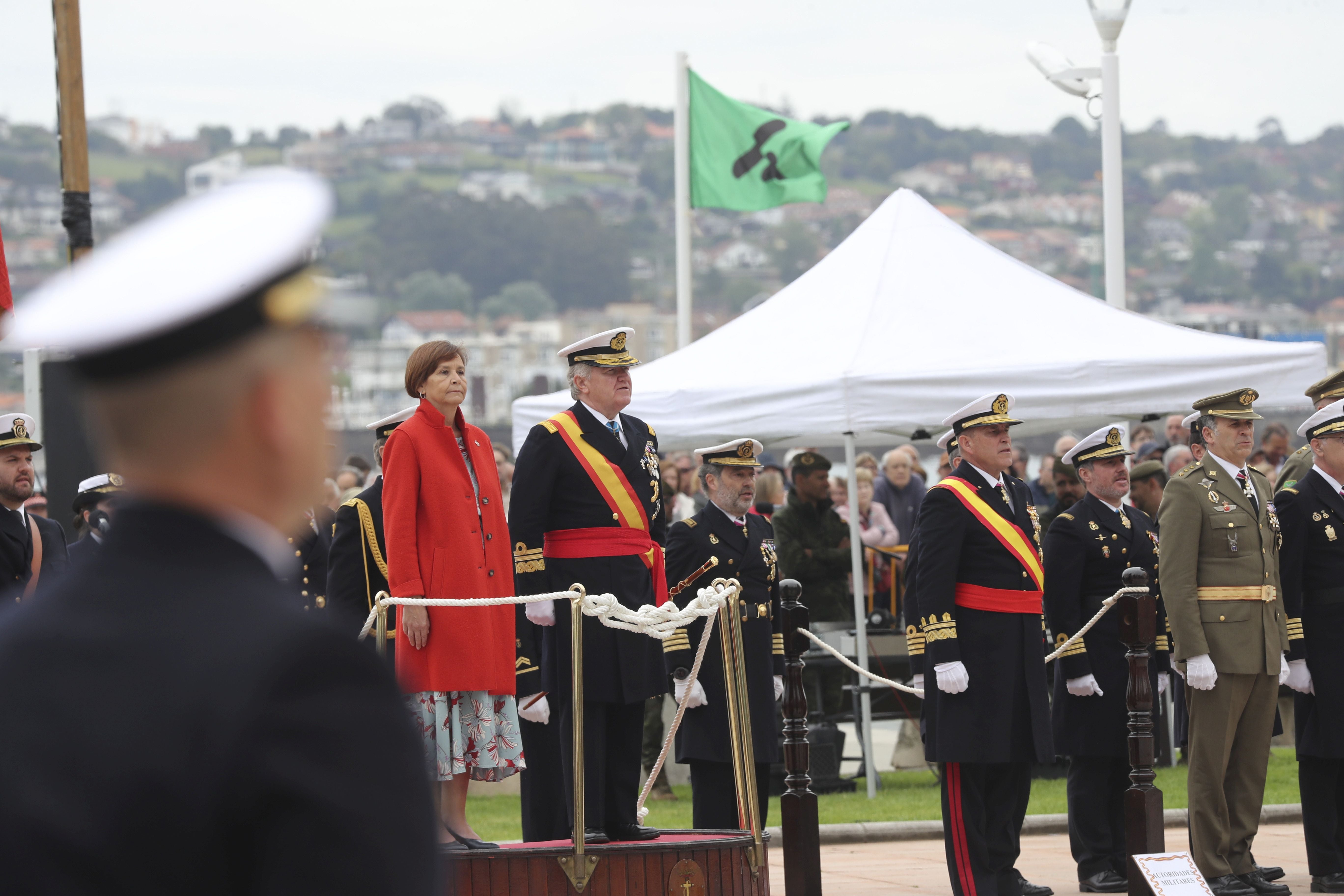 Las imágenes de la jura de bandera en Gijón (5)