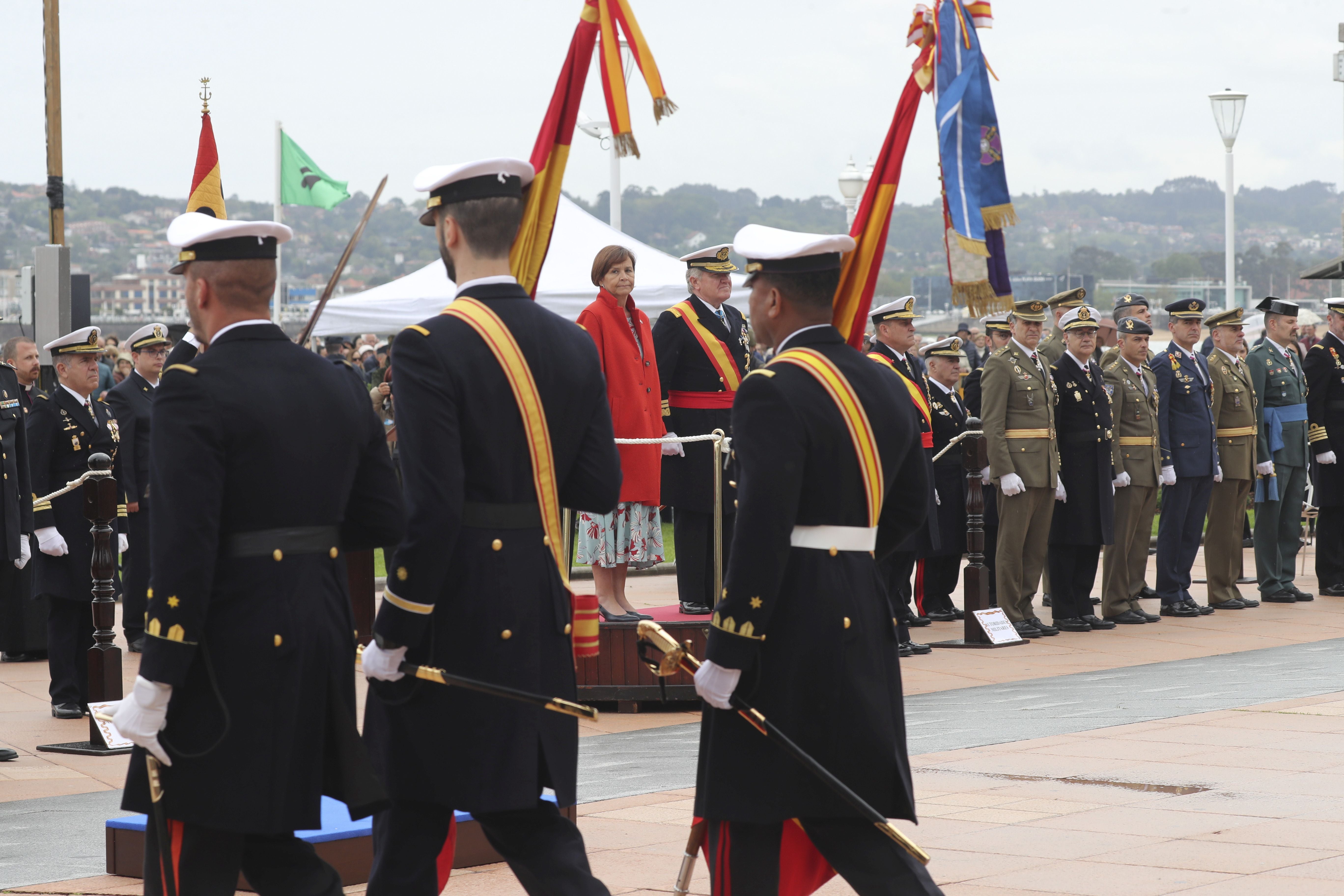 Las imágenes de la jura de bandera en Gijón (1)