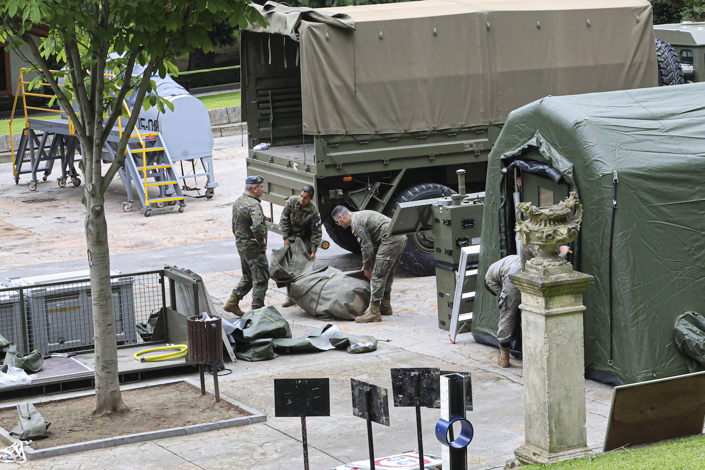 Los preparativos de las Fuerzas Armadas en Oviedo