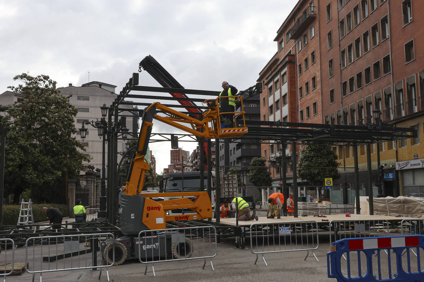 Los preparativos de las Fuerzas Armadas en Oviedo