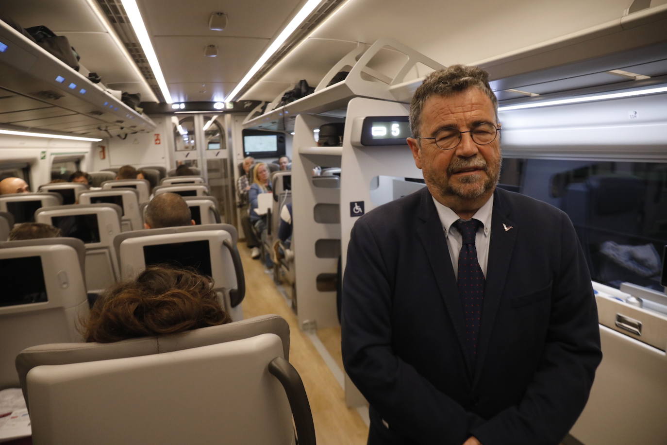 Alta velocidad entre Asturias-Madrid: estreno del primer viaje con el tren Avril