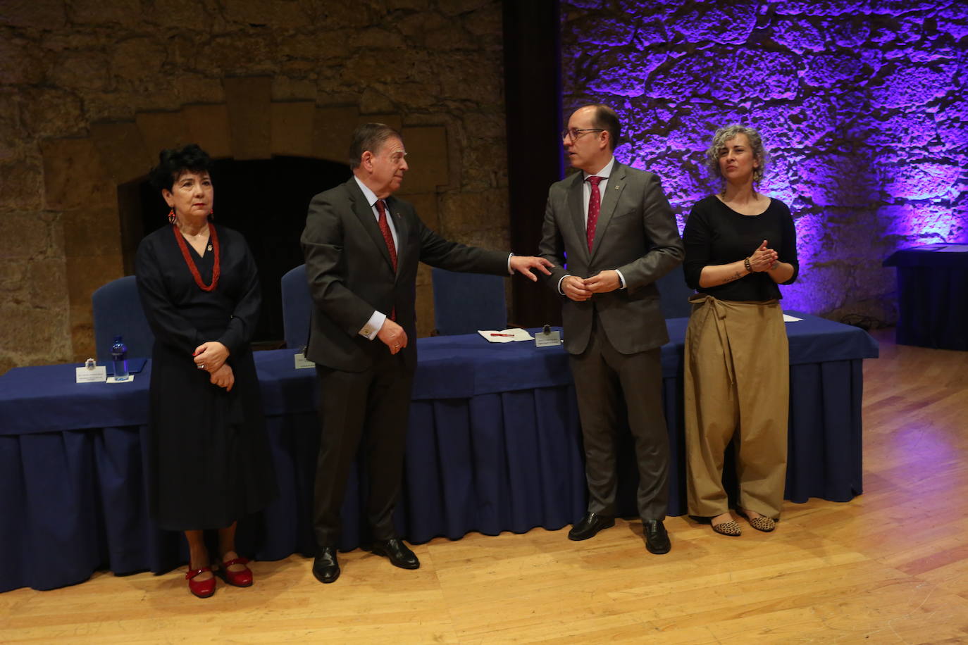 Oviedo homenajea a sus trabajadores municipales