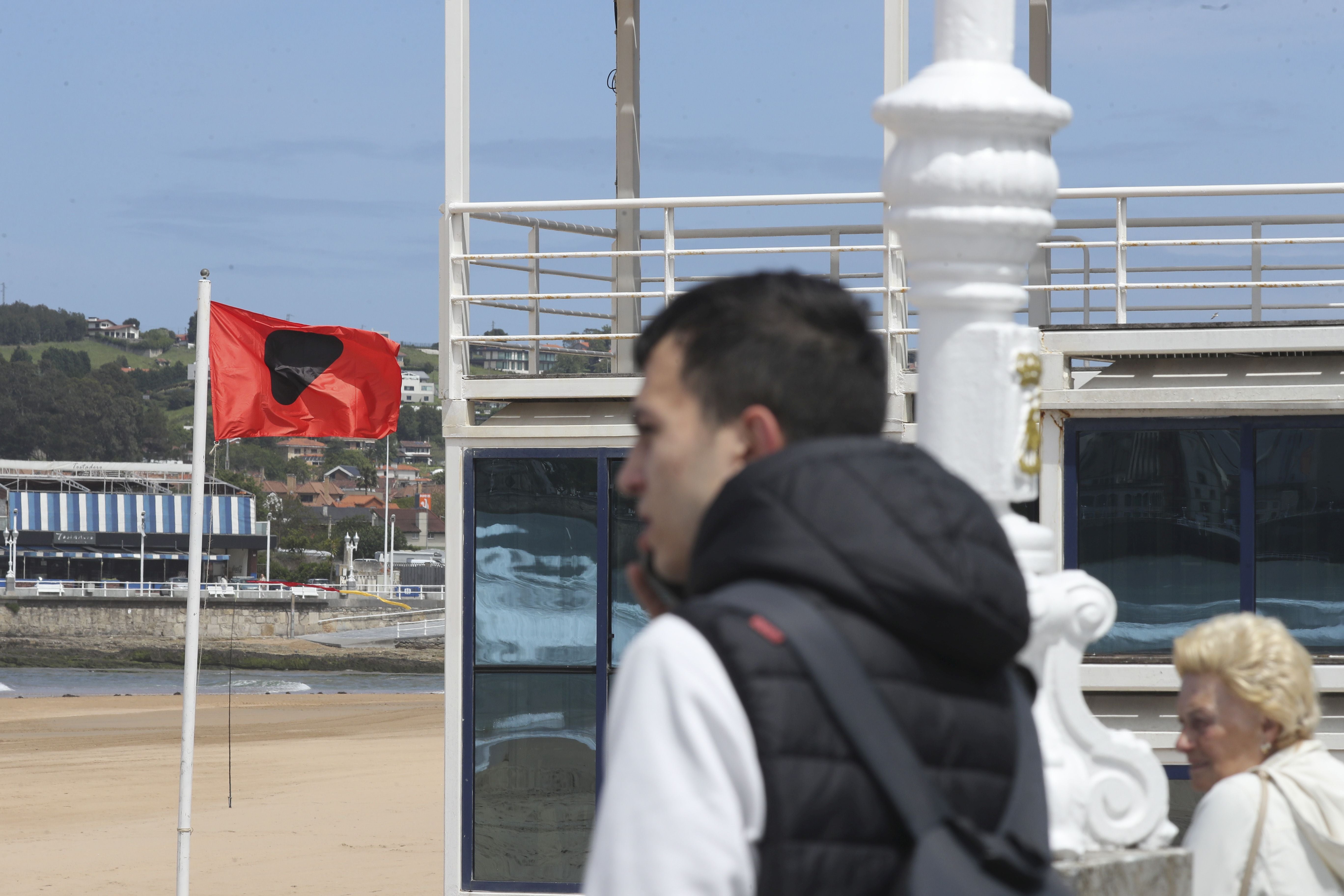 Gijón vive un desembarco de película del Ejército