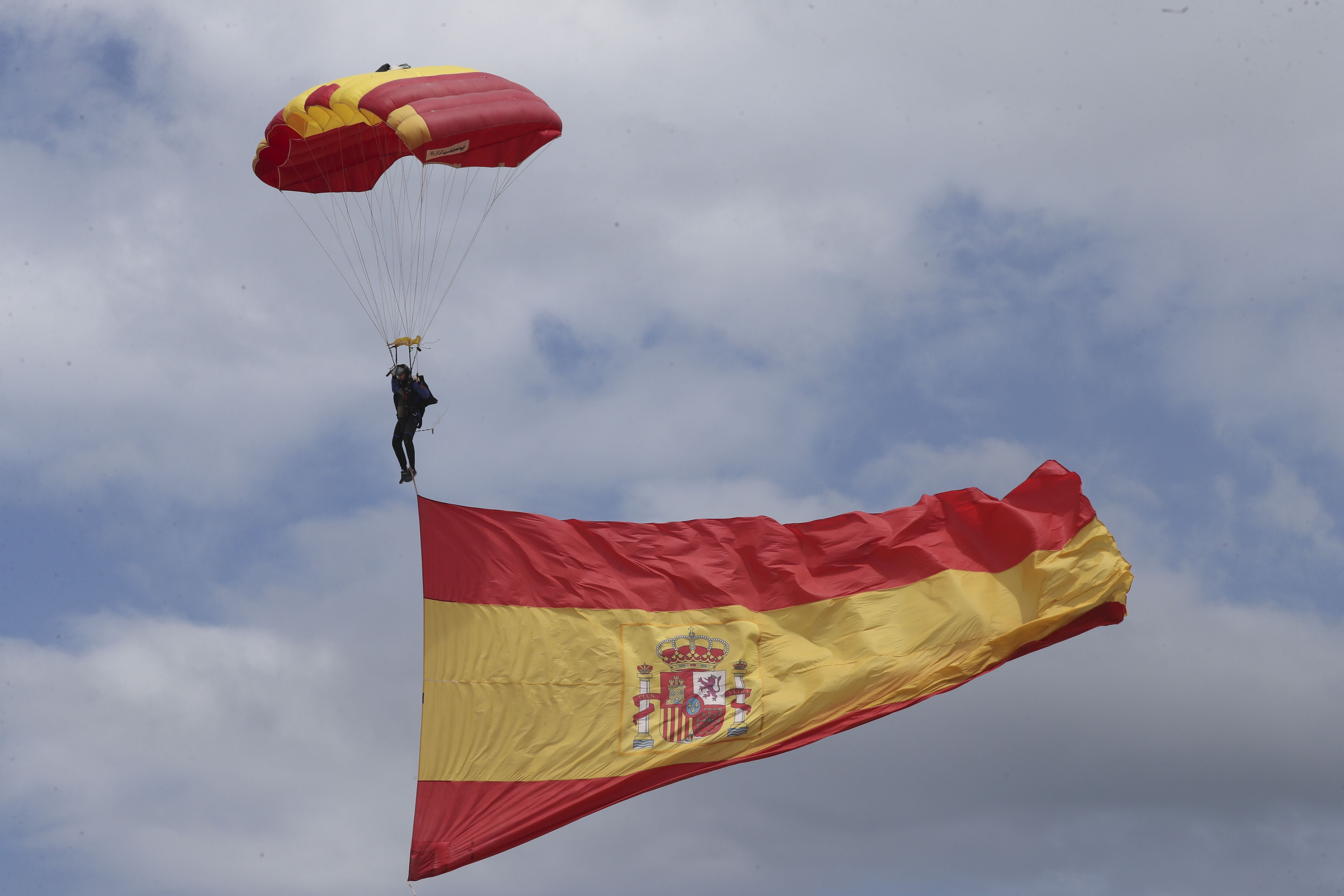 Gijón vive un desembarco de película del Ejército