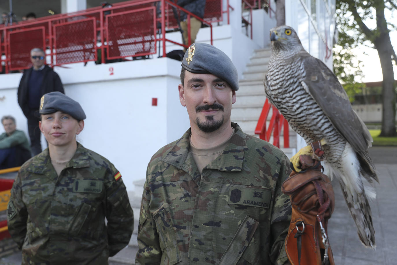 Las Mestas, escenario militar en Gijón