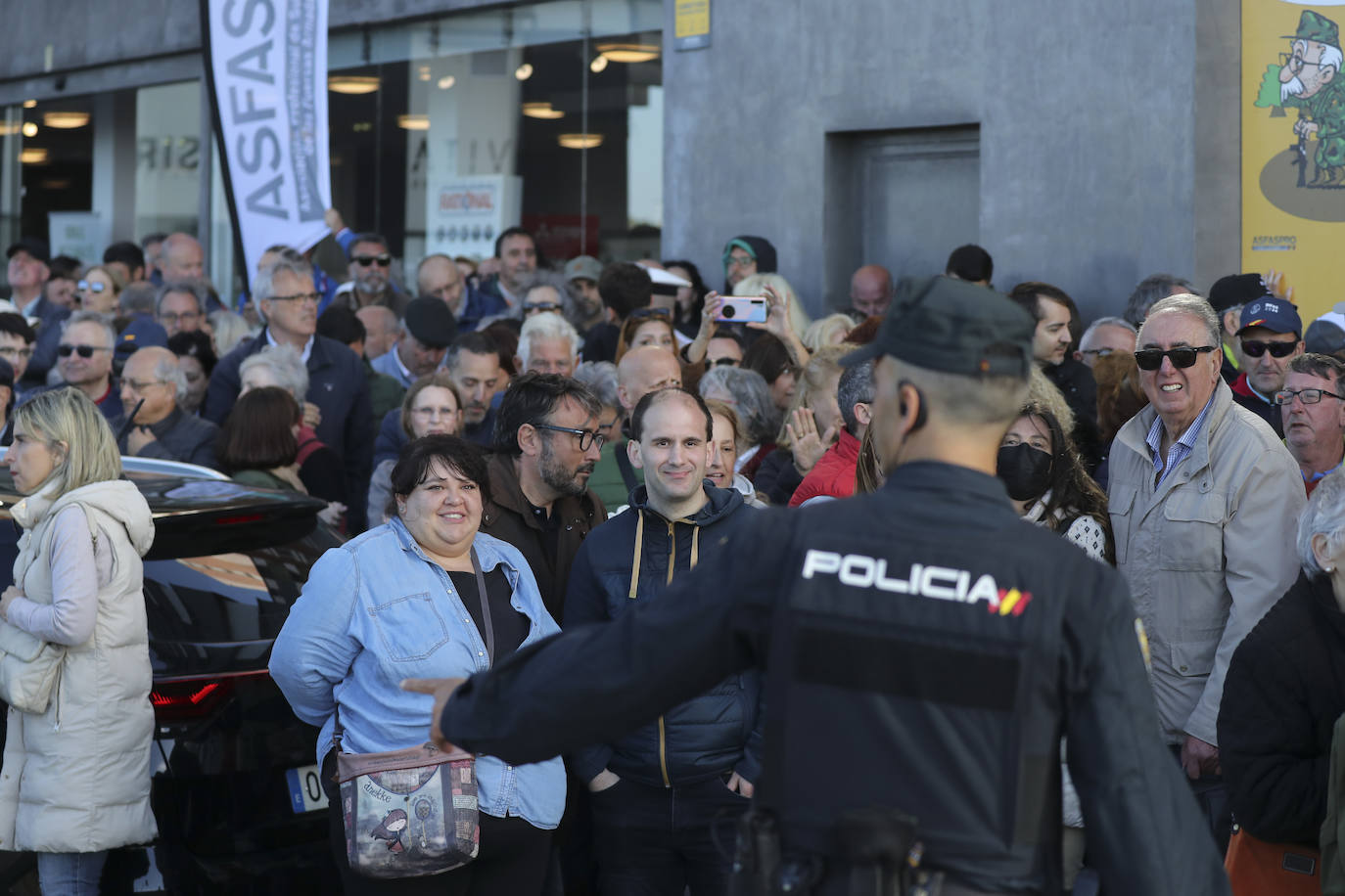 ¿Estuviste en el acto central de las Fuerzas Armadas en Gijón? ¡Búscate!