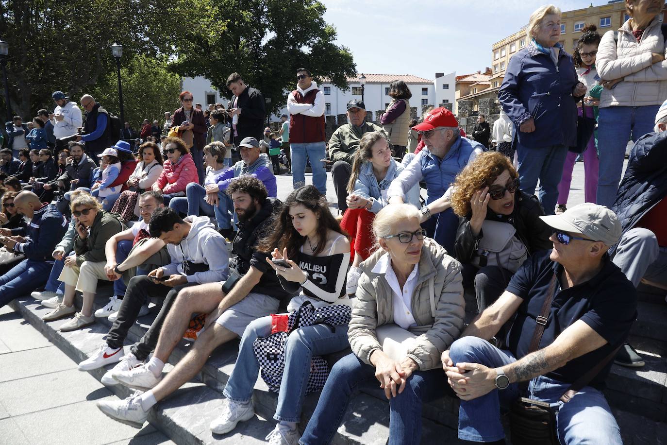 ¿Estuviste en el acto central de las Fuerzas Armadas en Gijón? ¡Búscate!