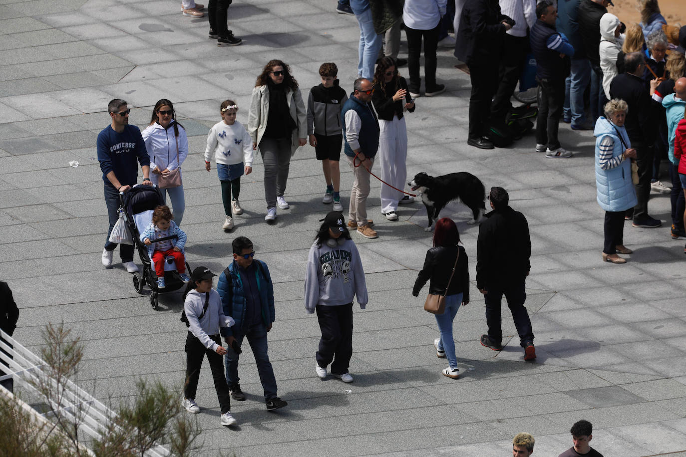 ¿Estuviste en el acto central de las Fuerzas Armadas en Gijón? ¡Búscate!