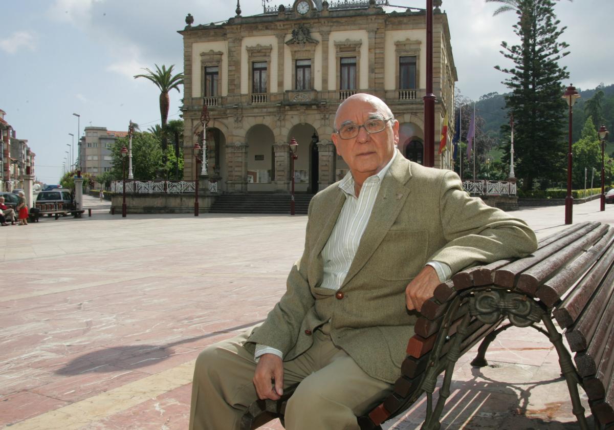 Manuel Busto Alonso, exalcalde de Villaviciosa.