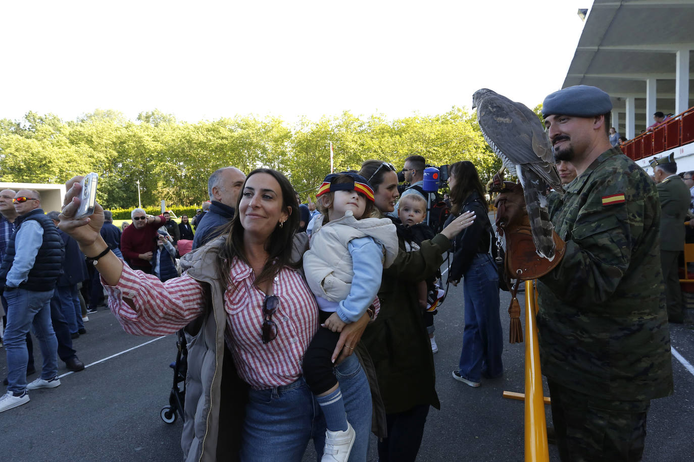 Las Mestas, escenario militar en Gijón