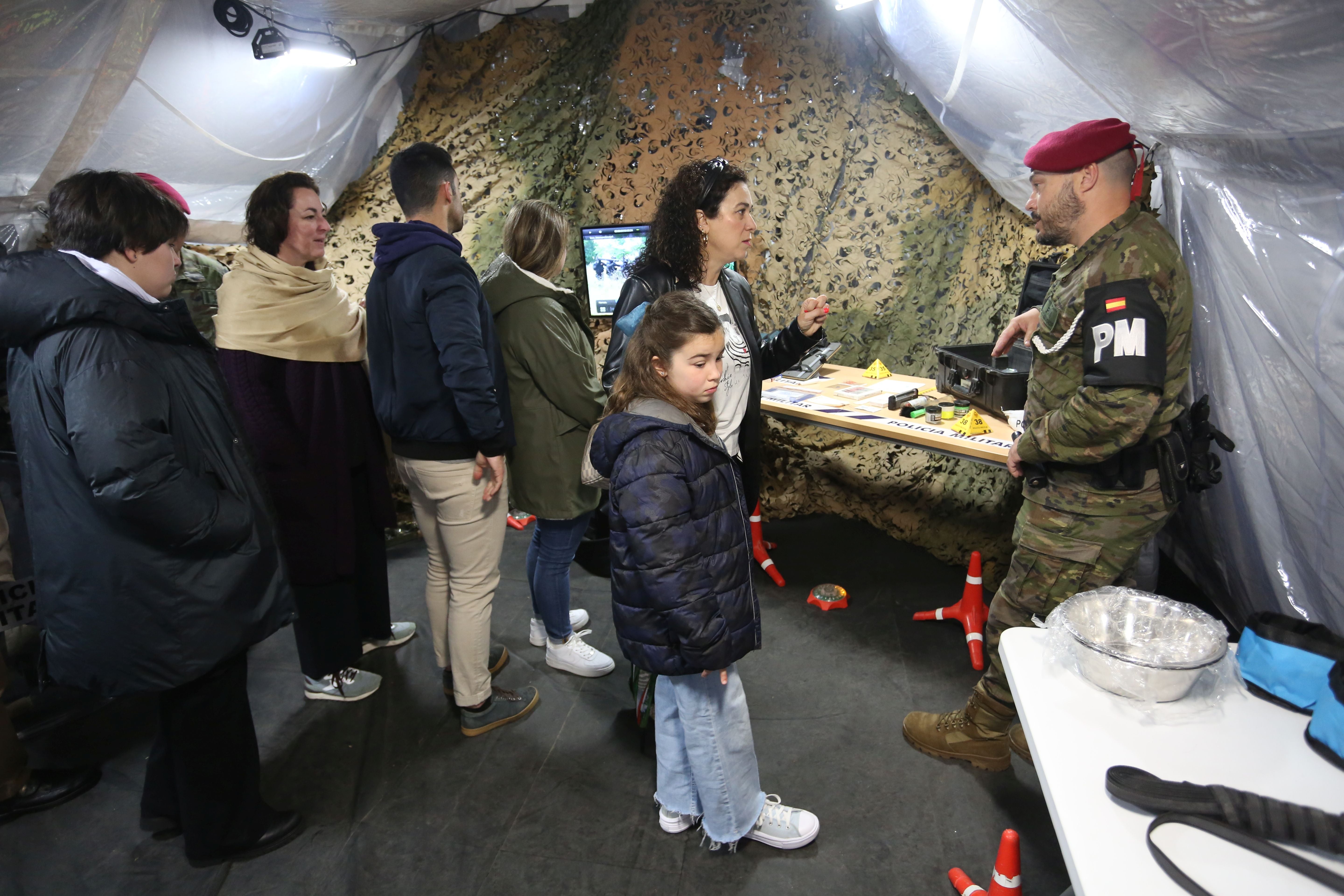 Última oportunidad para conocer a los militares de cerca en Oviedo