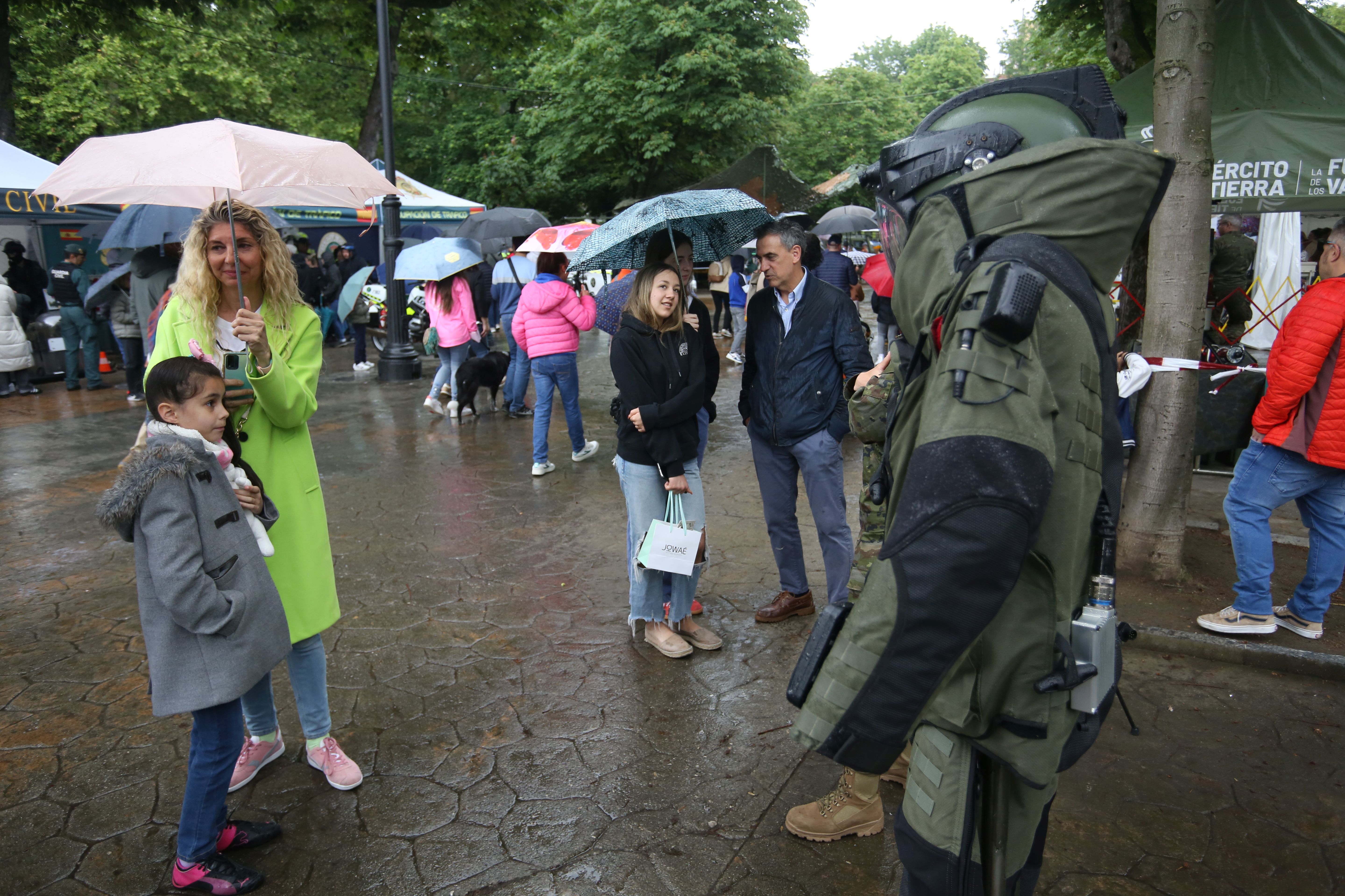 Última oportunidad para conocer a los militares de cerca en Oviedo