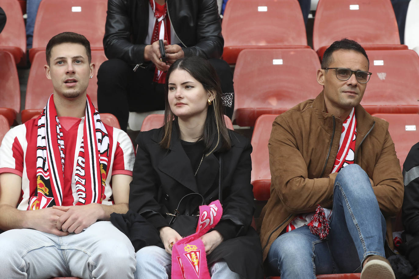 ¿Estuviste en El Molinón en el Sporting - Eibar? ¡Búscate!