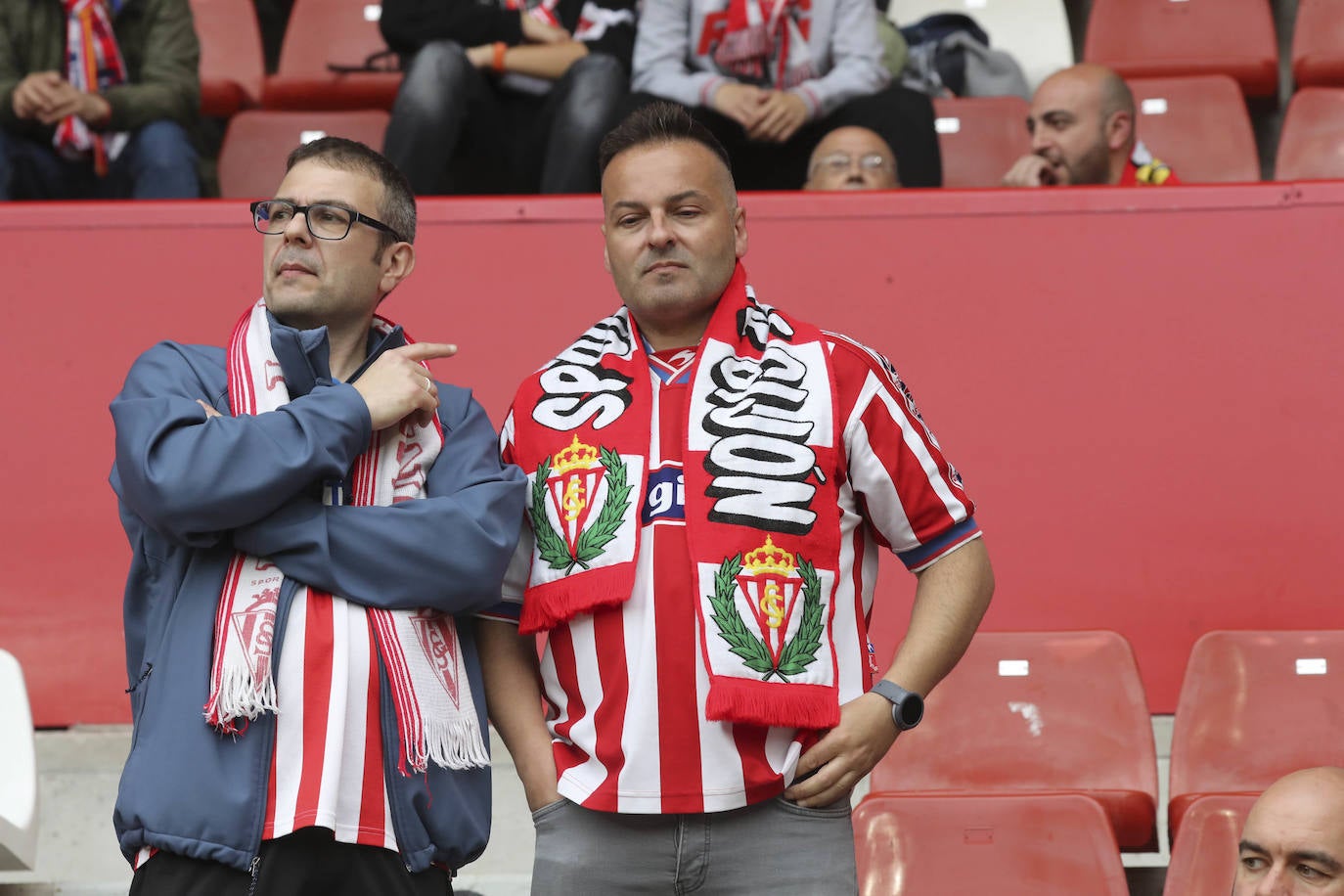 ¿Estuviste en El Molinón en el Sporting - Eibar? ¡Búscate!