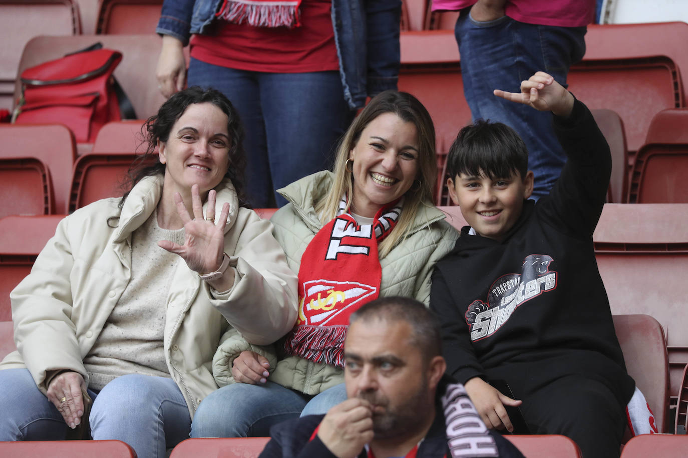 ¿Estuviste en El Molinón en el Sporting - Eibar? ¡Búscate!