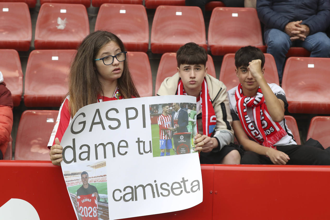 ¿Estuviste en El Molinón en el Sporting - Eibar? ¡Búscate!