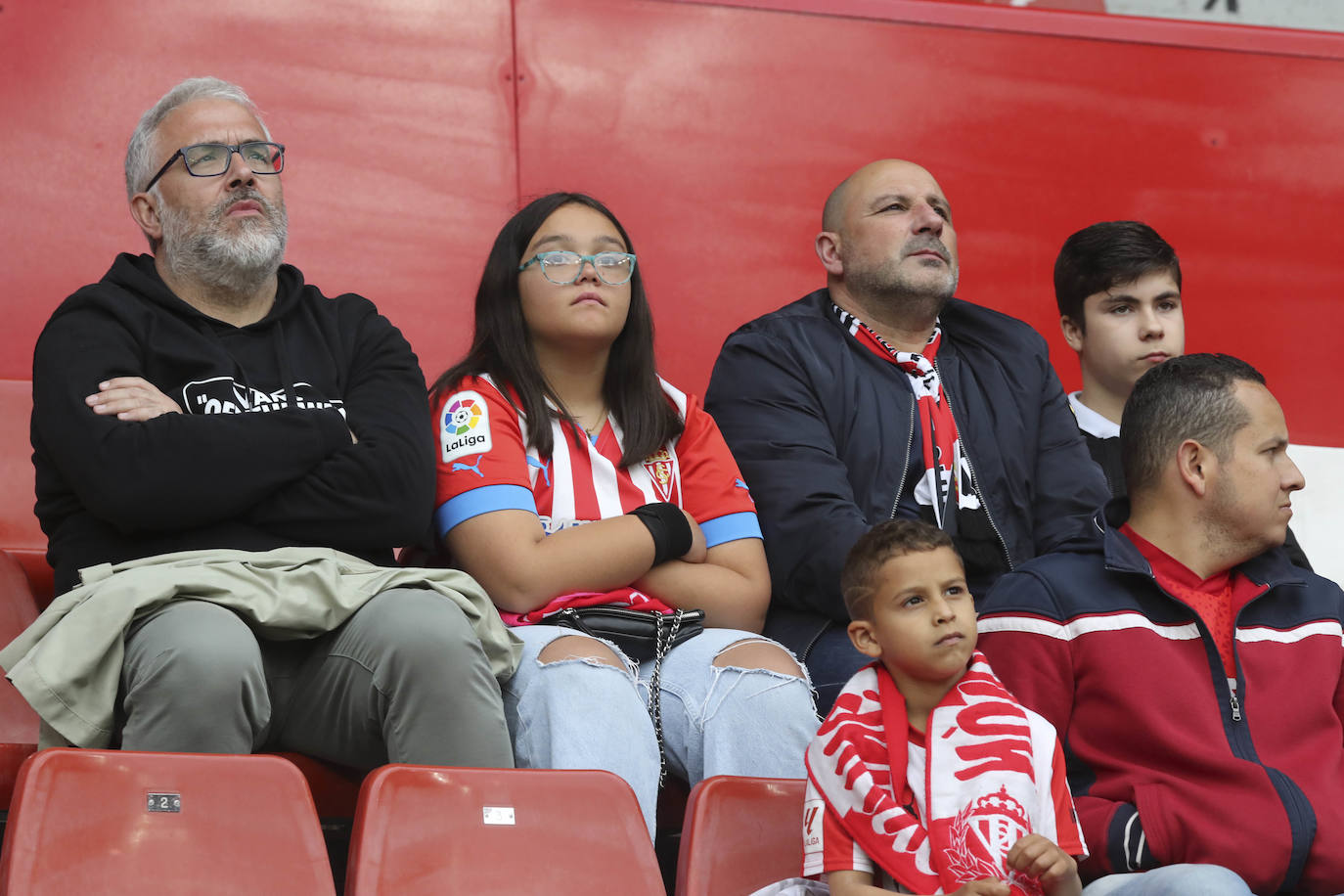 ¿Estuviste en El Molinón en el Sporting - Eibar? ¡Búscate!