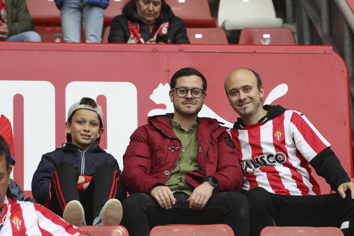 ¿Estuviste en El Molinón en el Sporting - Eibar? ¡Búscate!