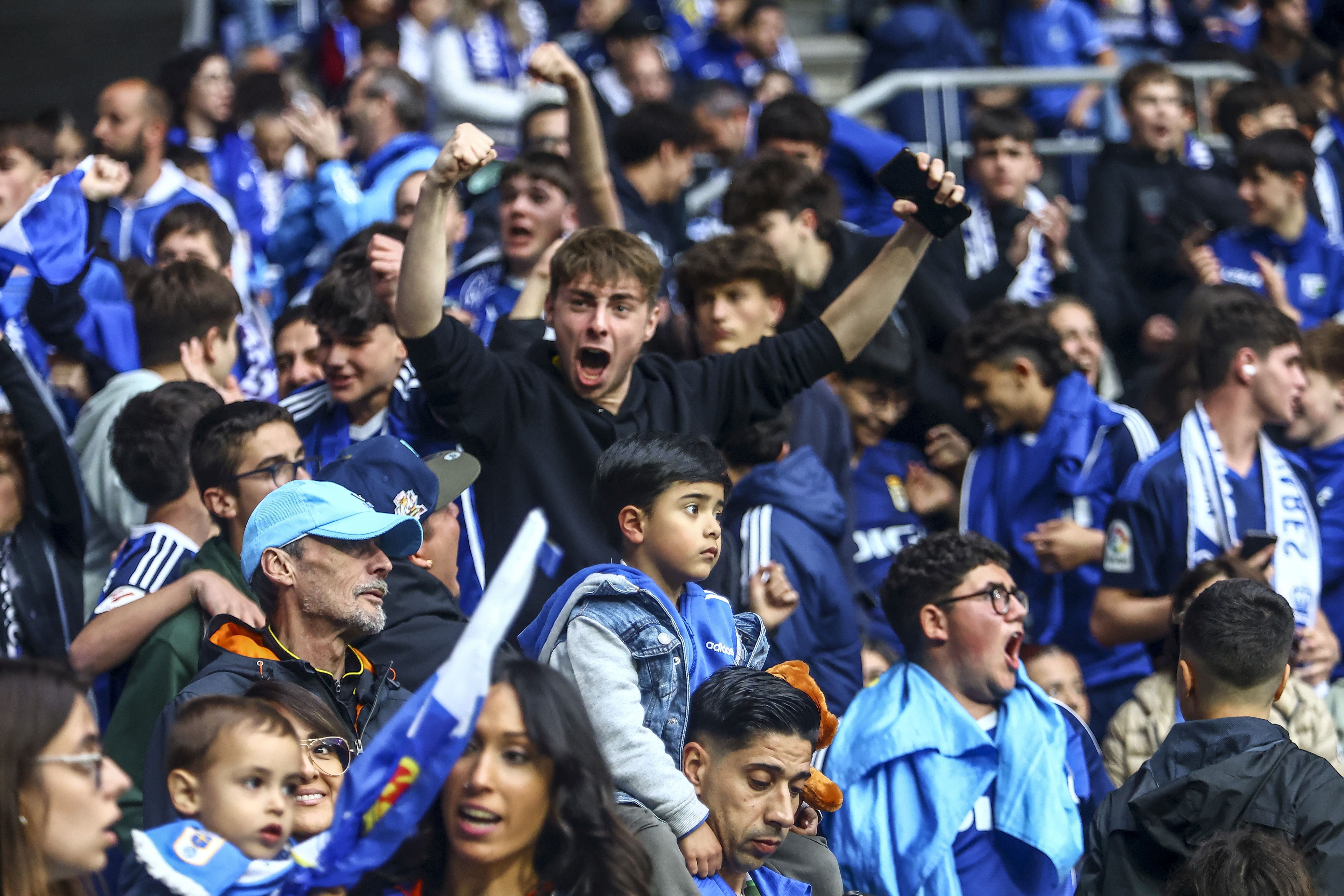 ¿Estuviste en el Real Oviedo - Andorra? ¡Búscate en las fotos!