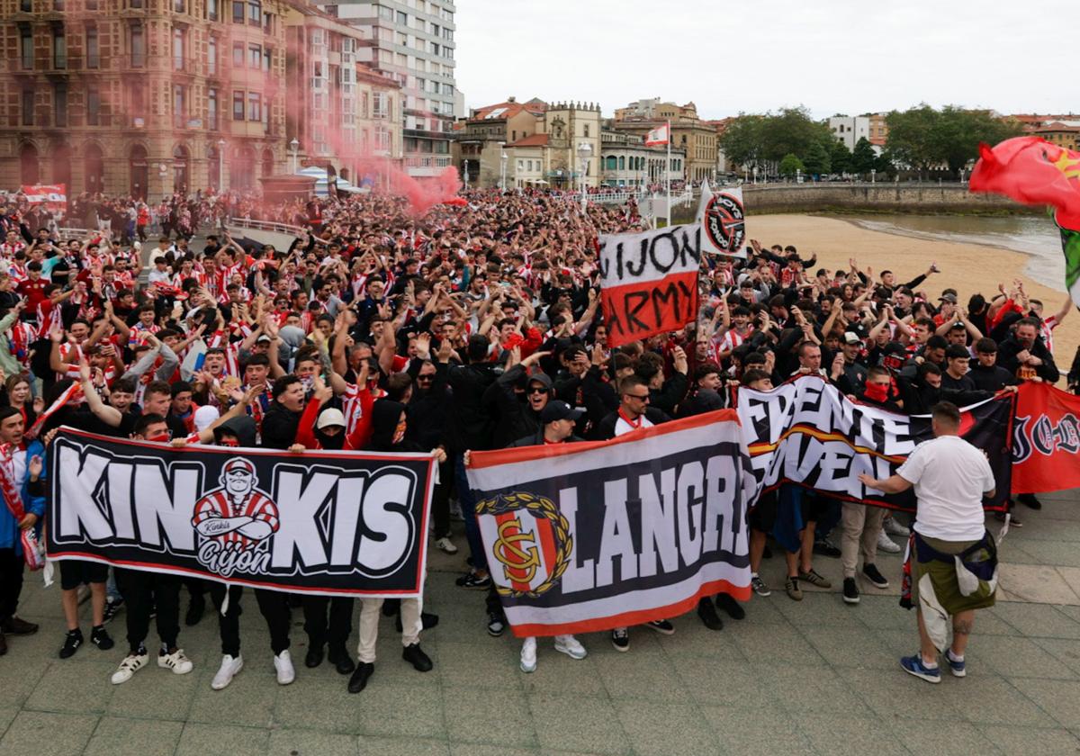 La &#039;Mareona&#039; toma Gijón