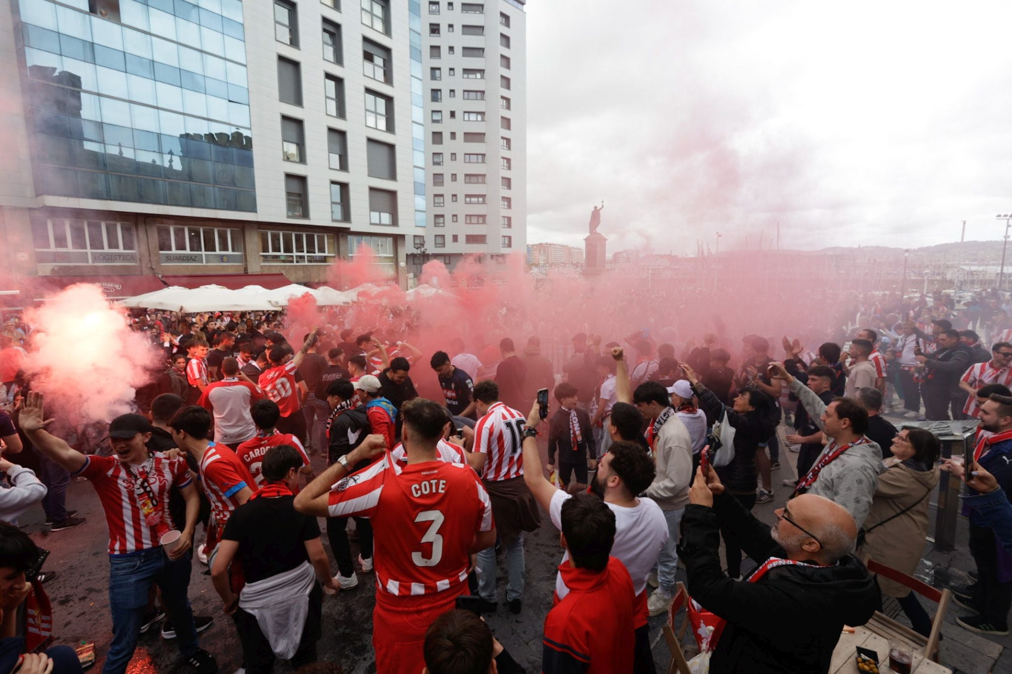 La &#039;Mareona&#039; toma Gijón