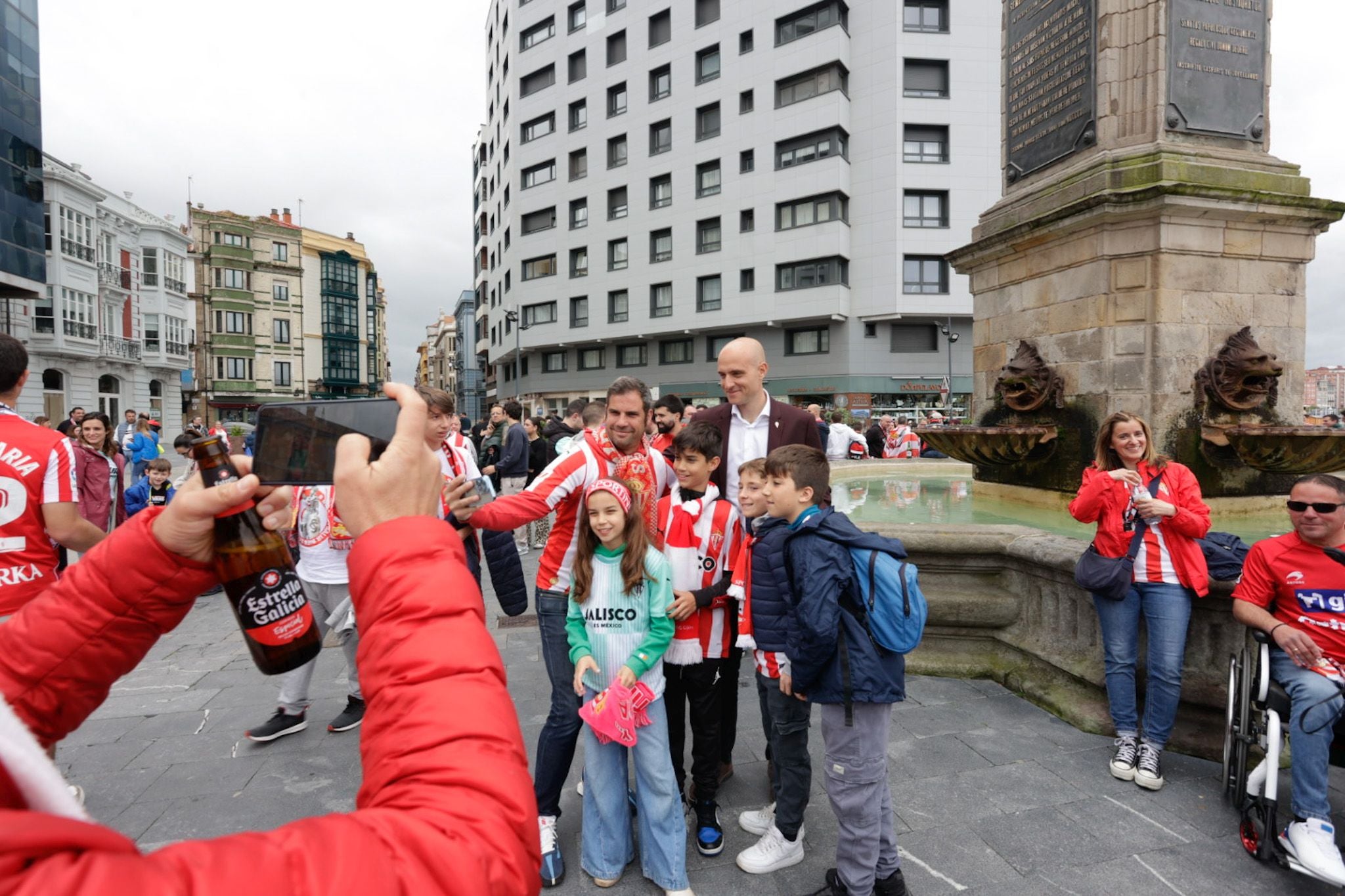 La &#039;Mareona&#039; toma Gijón