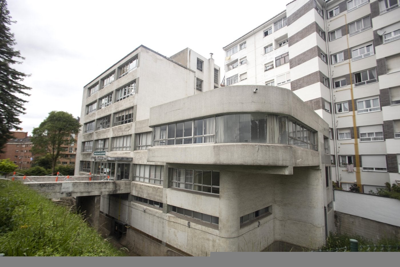 Polideportivo del CAU, en el campus de los Catalanes, donde comenzará a impartirse el grado de Ciencias de la Actividad Física y el Deporte.