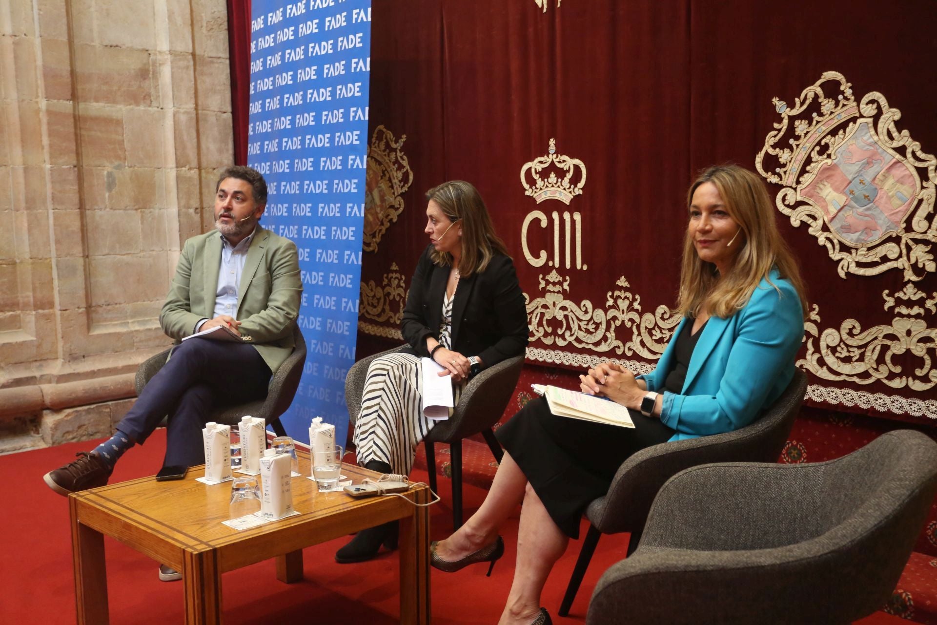 Jonás Fernández ve «superado» el aislamiento de Asturias y Susana Solís le insta a visitar el Occidente