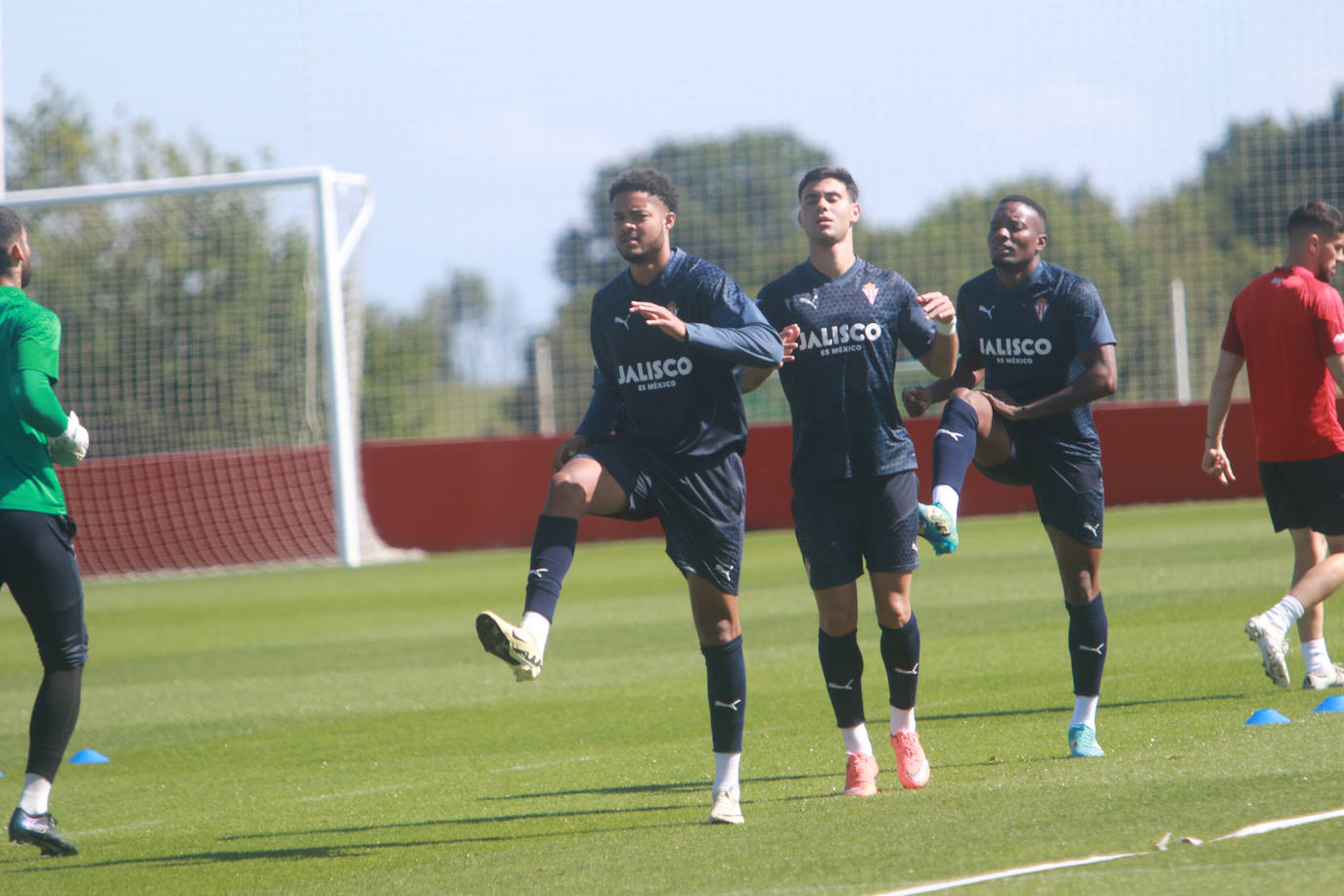 Último entrenamiento del Sporting antes de jugarse el &#039;play off&#039;