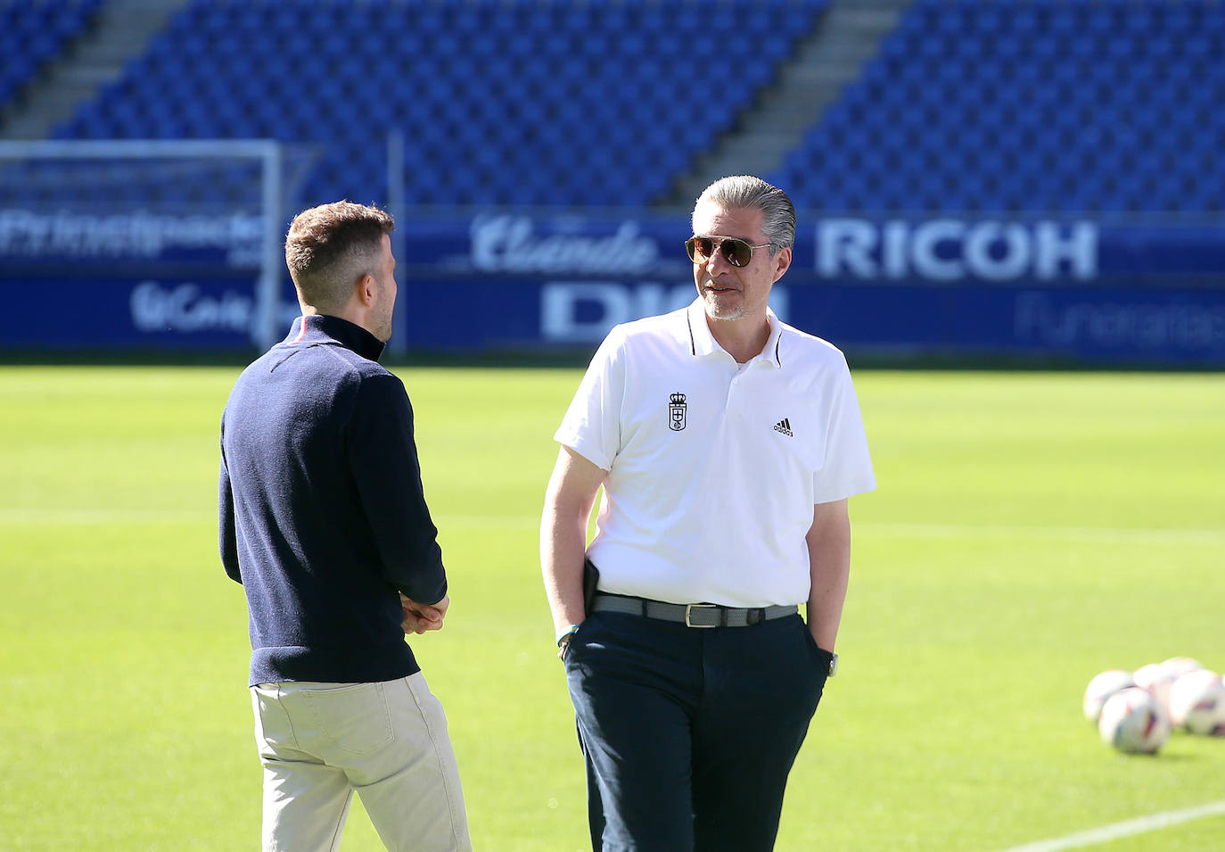 Calor azul en el último entrenamiento del Oviedo antes de la final