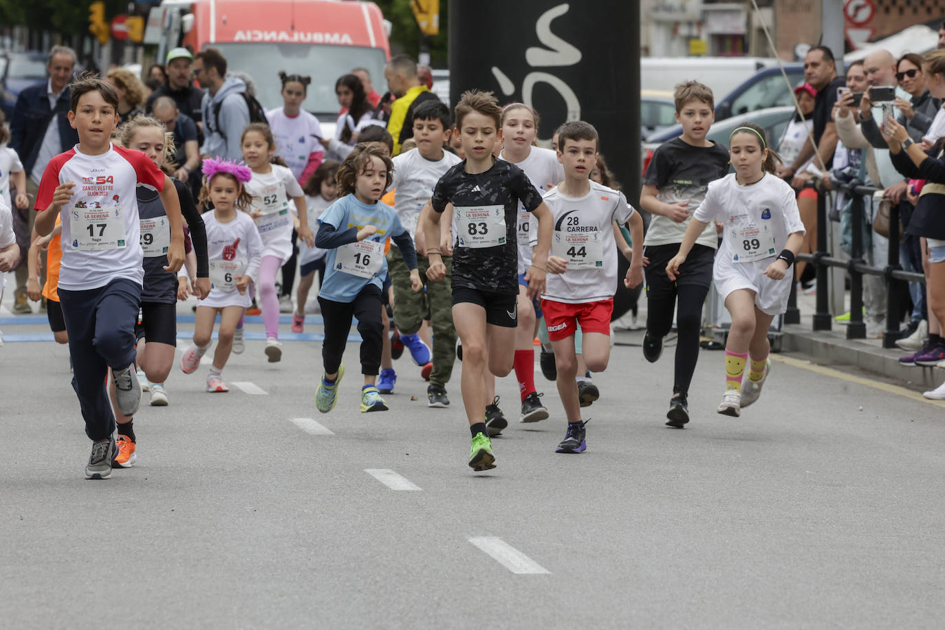 Medio millar de personas en la Carrera Popular Solidaria La Serena-El Llano en Marcha&#039;