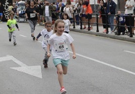 Medio millar de personas en la Carrera Popular Solidaria La Serena-El Llano en Marcha'