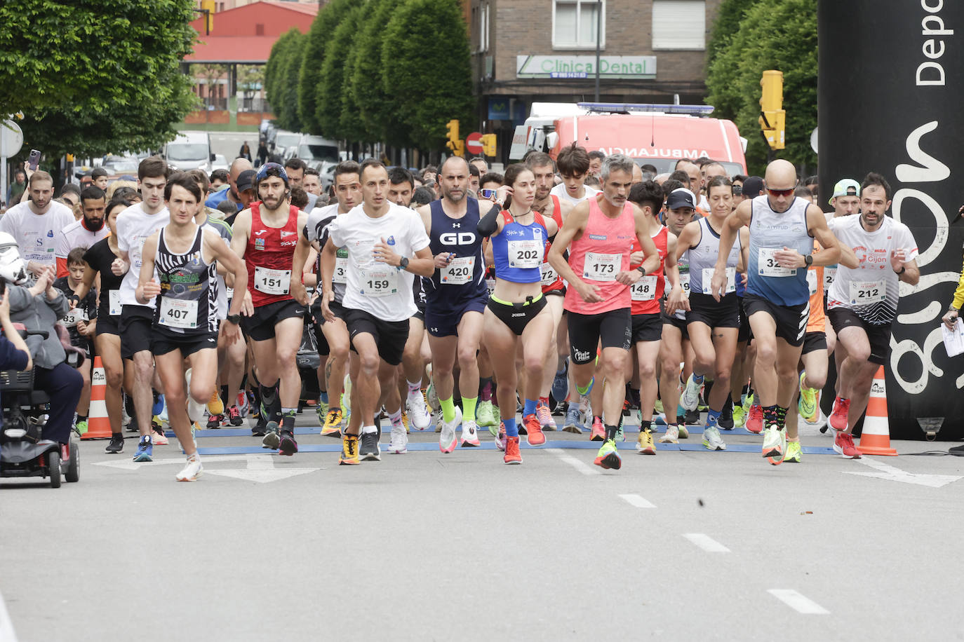 Medio millar de personas en la Carrera Popular Solidaria La Serena-El Llano en Marcha&#039;