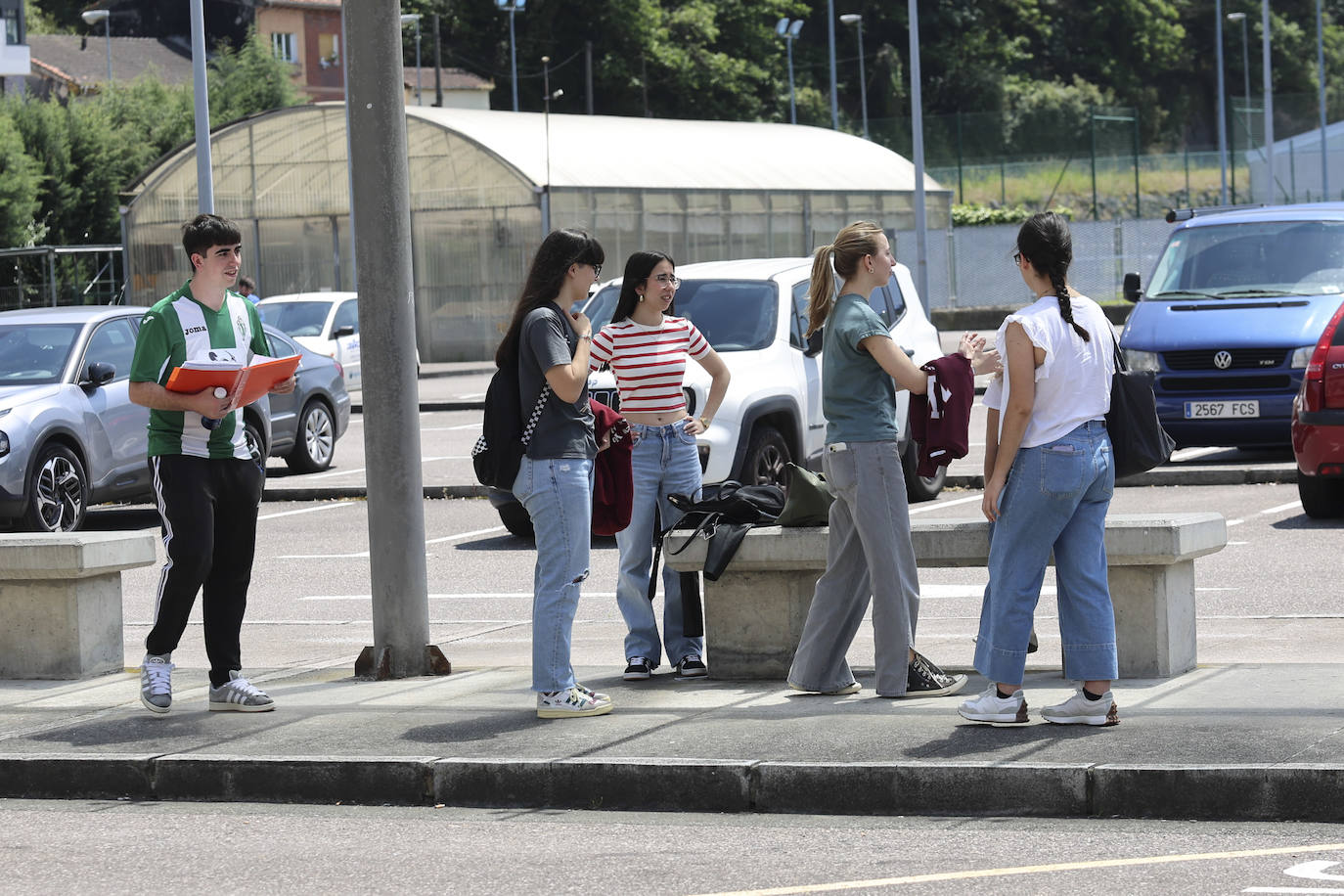 Nervios, incertidumbre y repasos de última hora: así viven los asturianos el inicio de la EBAU