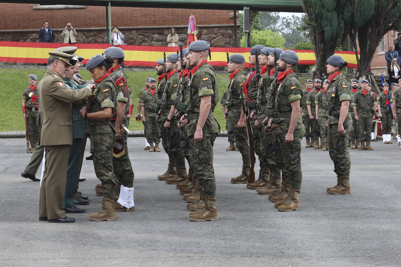 La BRILAT celebra con una parada militar el 58 aniversario de su creación