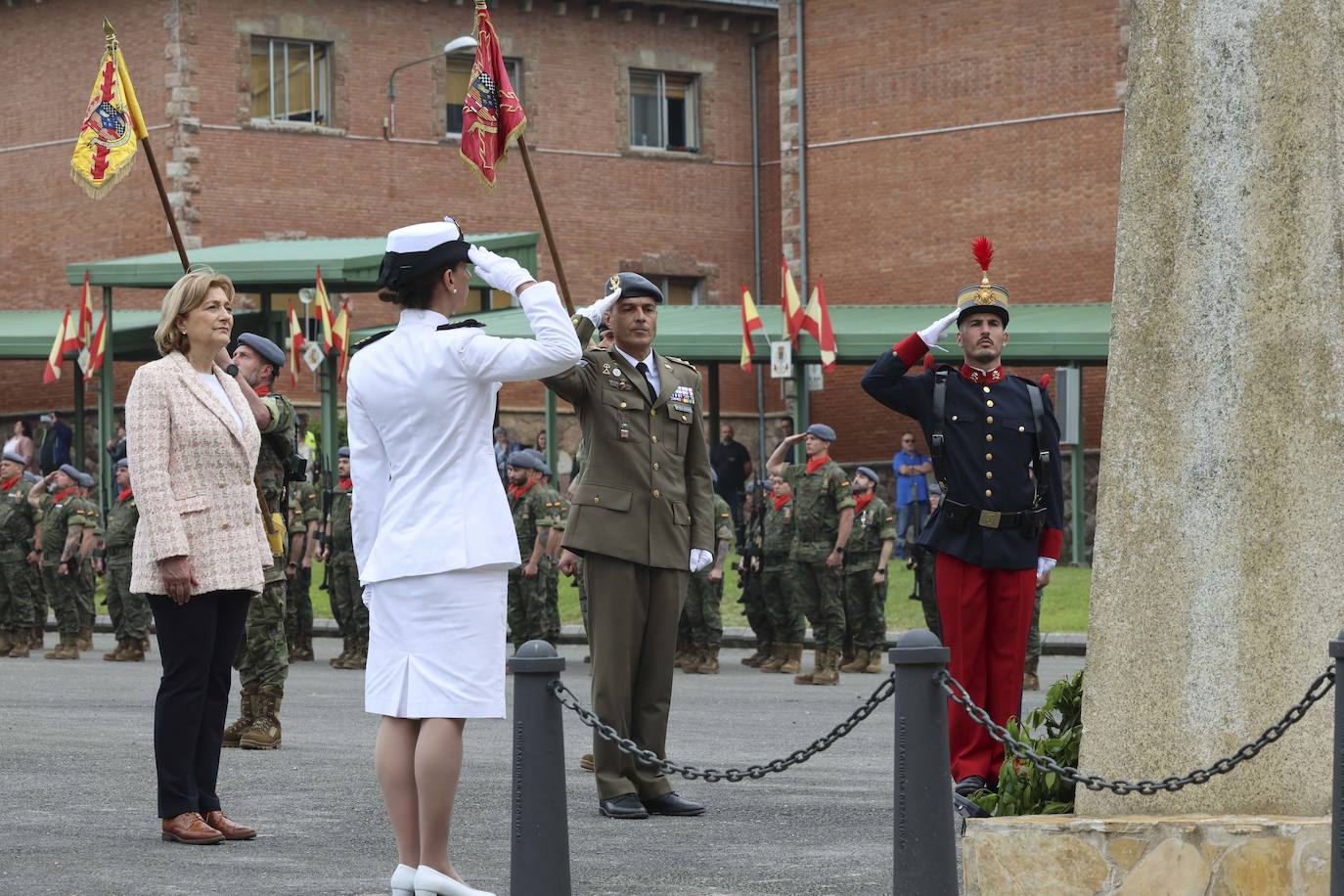 La BRILAT celebra con una parada militar el 58 aniversario de su creación