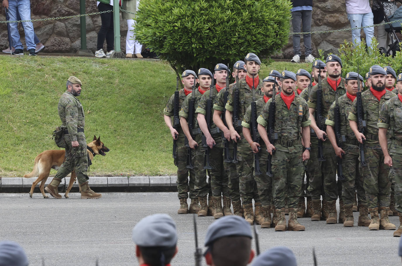 La BRILAT celebra con una parada militar el 58 aniversario de su creación