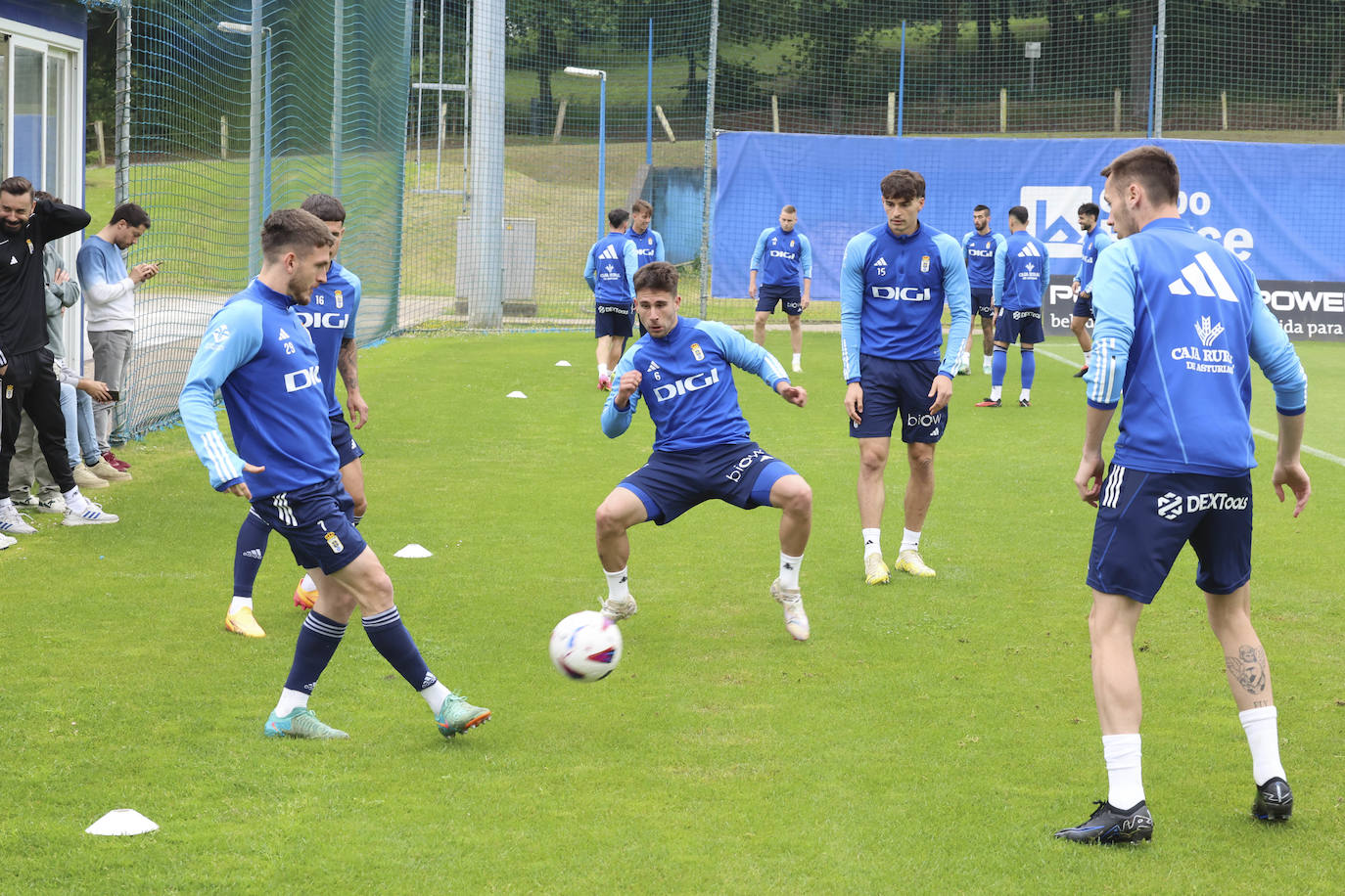 Último entrenamiento del Oviedo antes del primer partido del &#039;play off&#039;