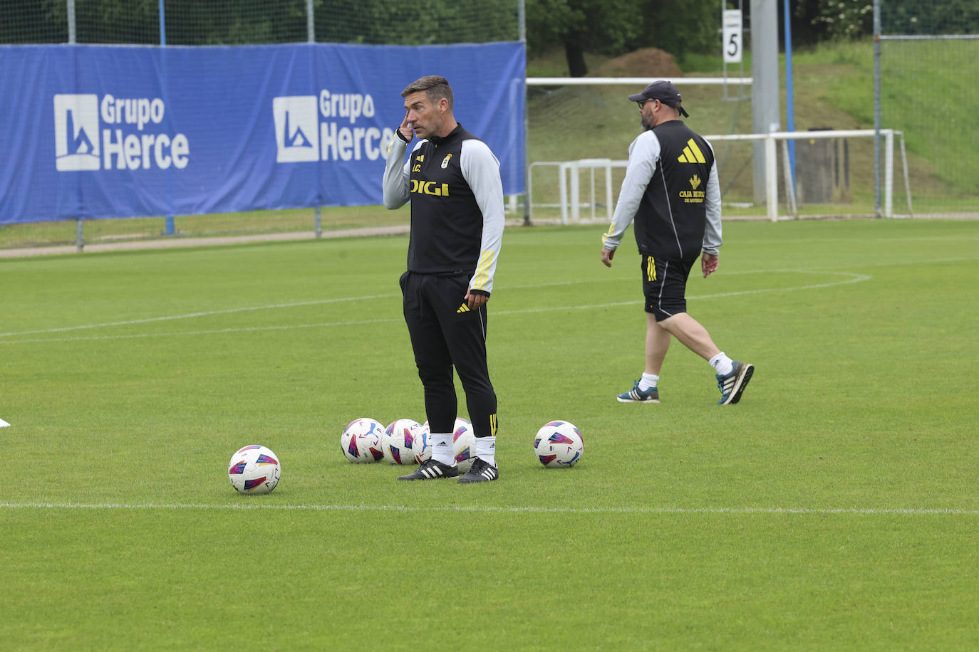 Último entrenamiento del Oviedo antes del primer partido del &#039;play off&#039;