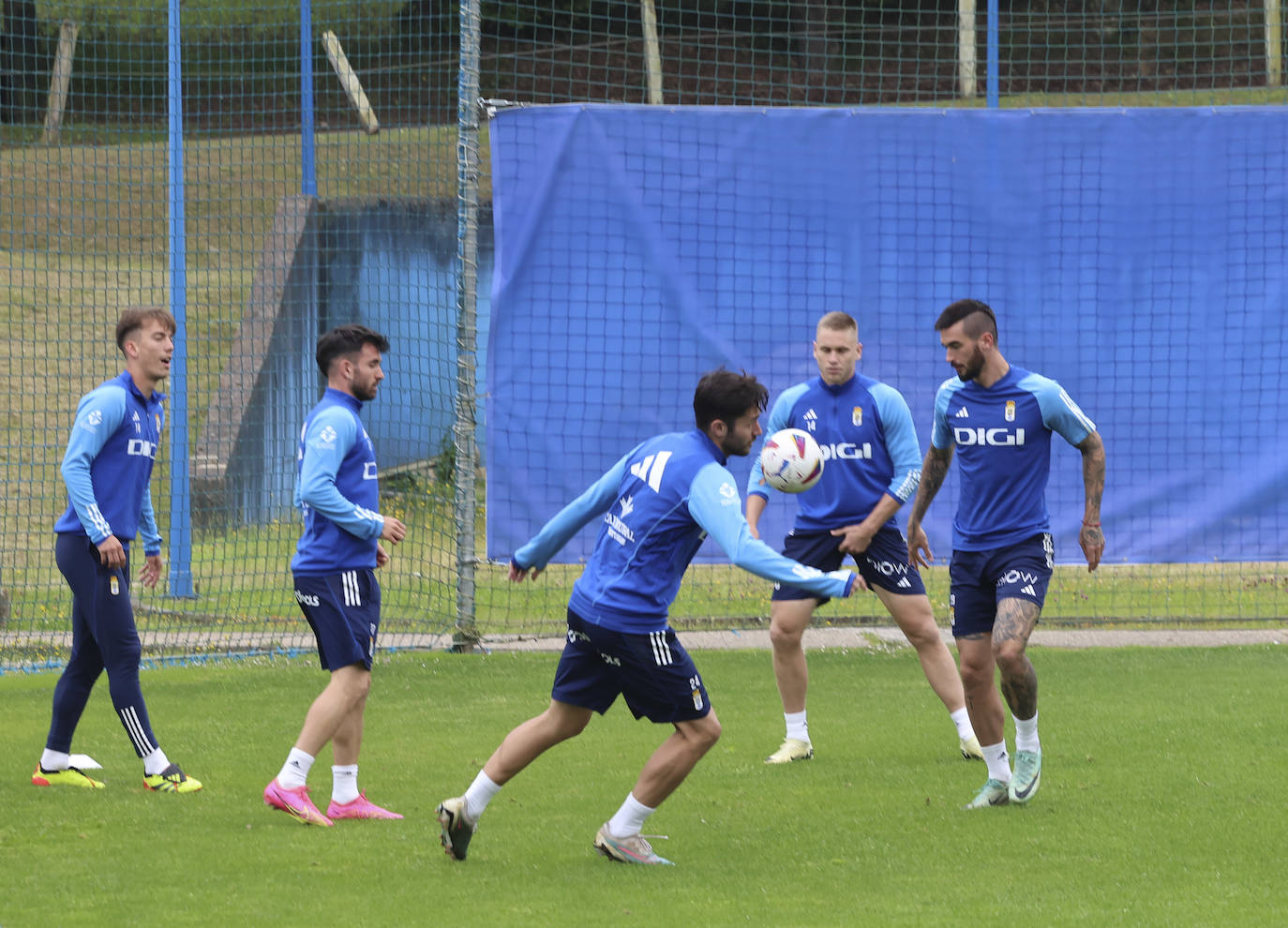 Último entrenamiento del Oviedo antes del primer partido del &#039;play off&#039;